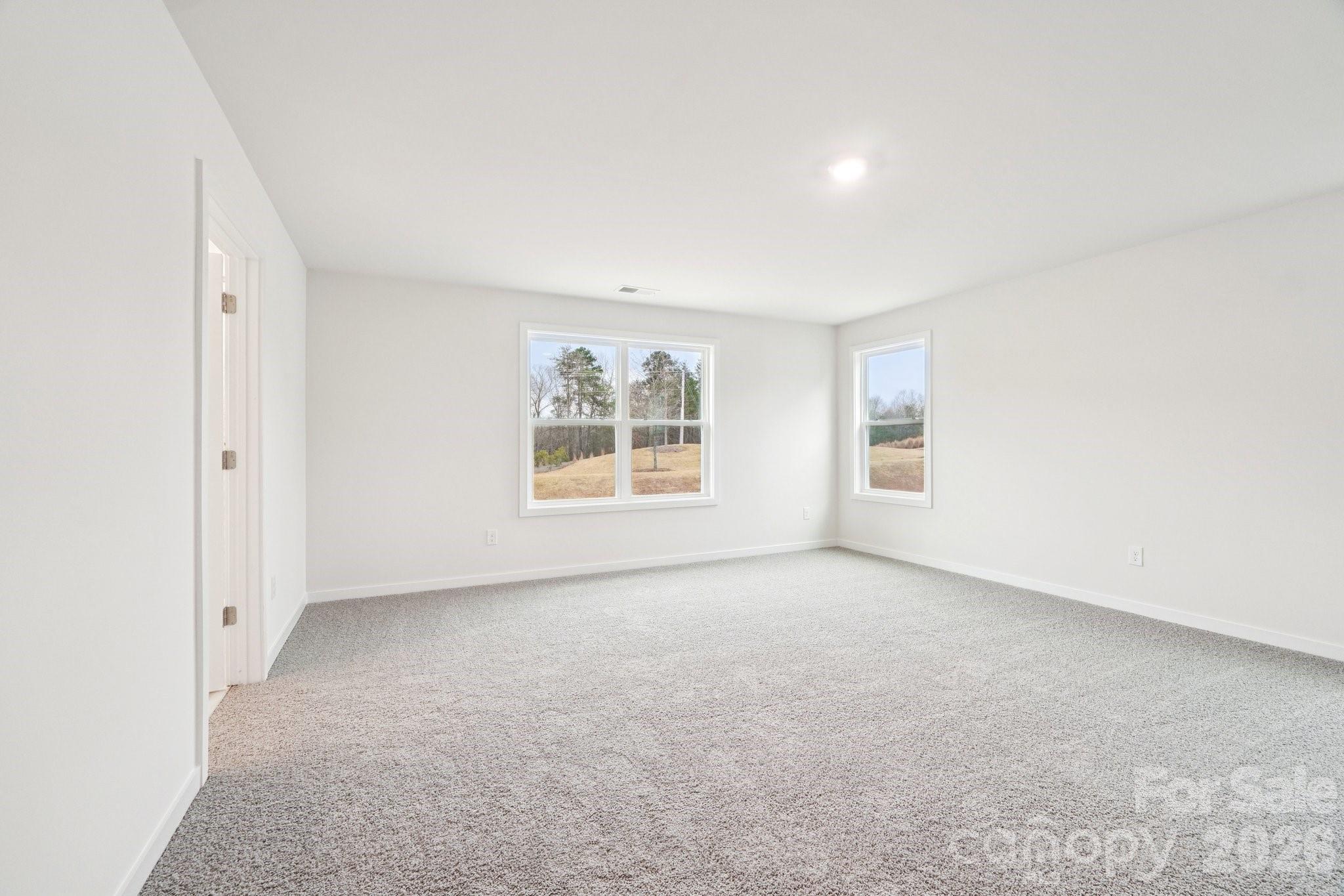 7589 Bainbridge Road Property Photo 20