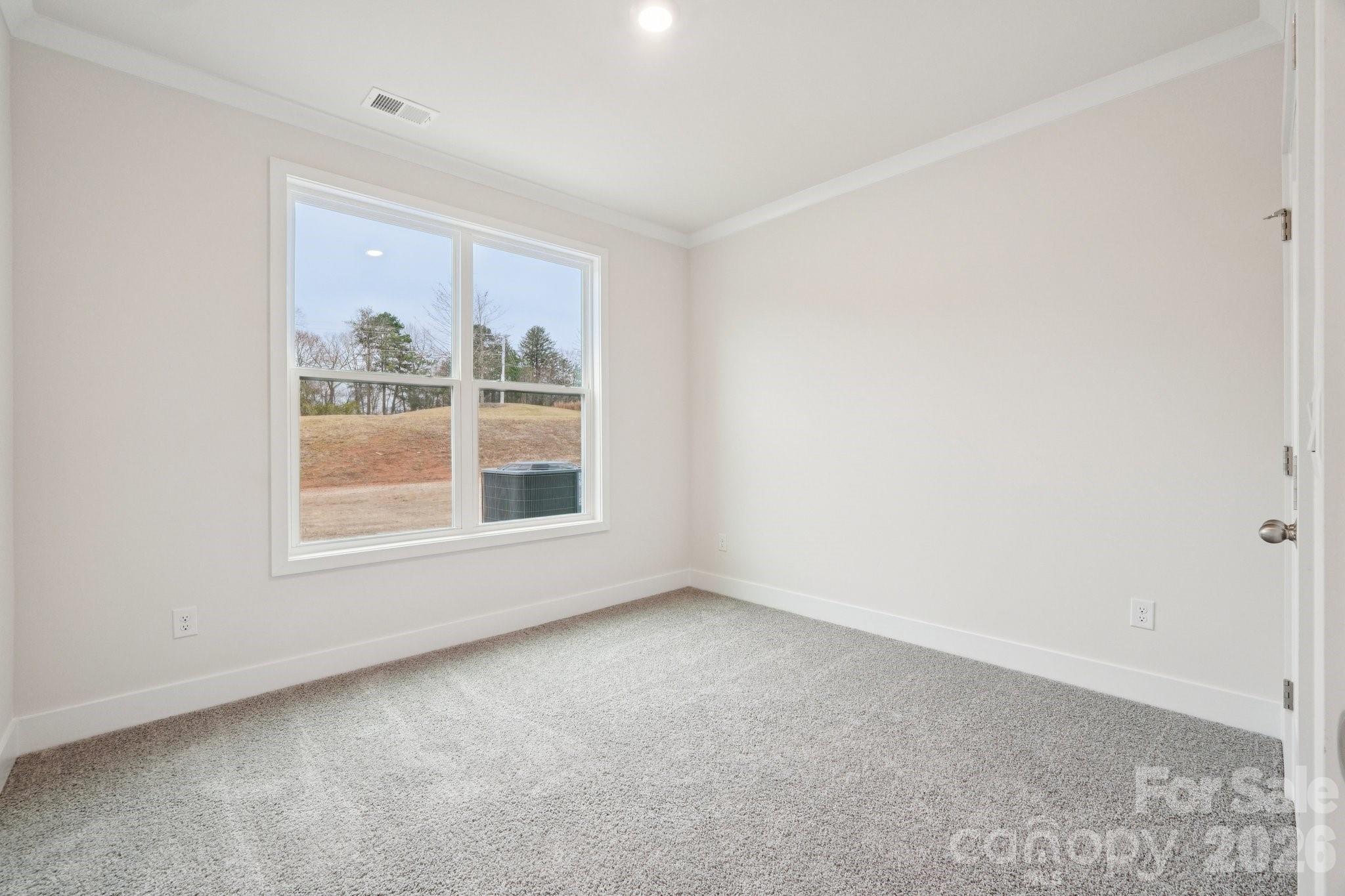 7589 Bainbridge Road Property Photo 23