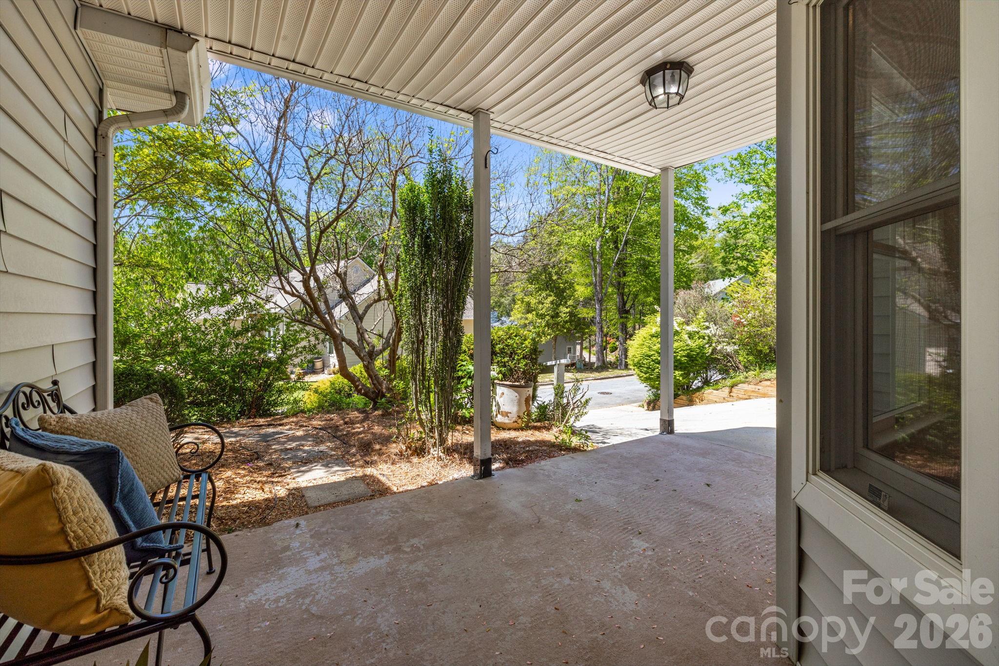 132 Fox Cross Drive Property Photo 9