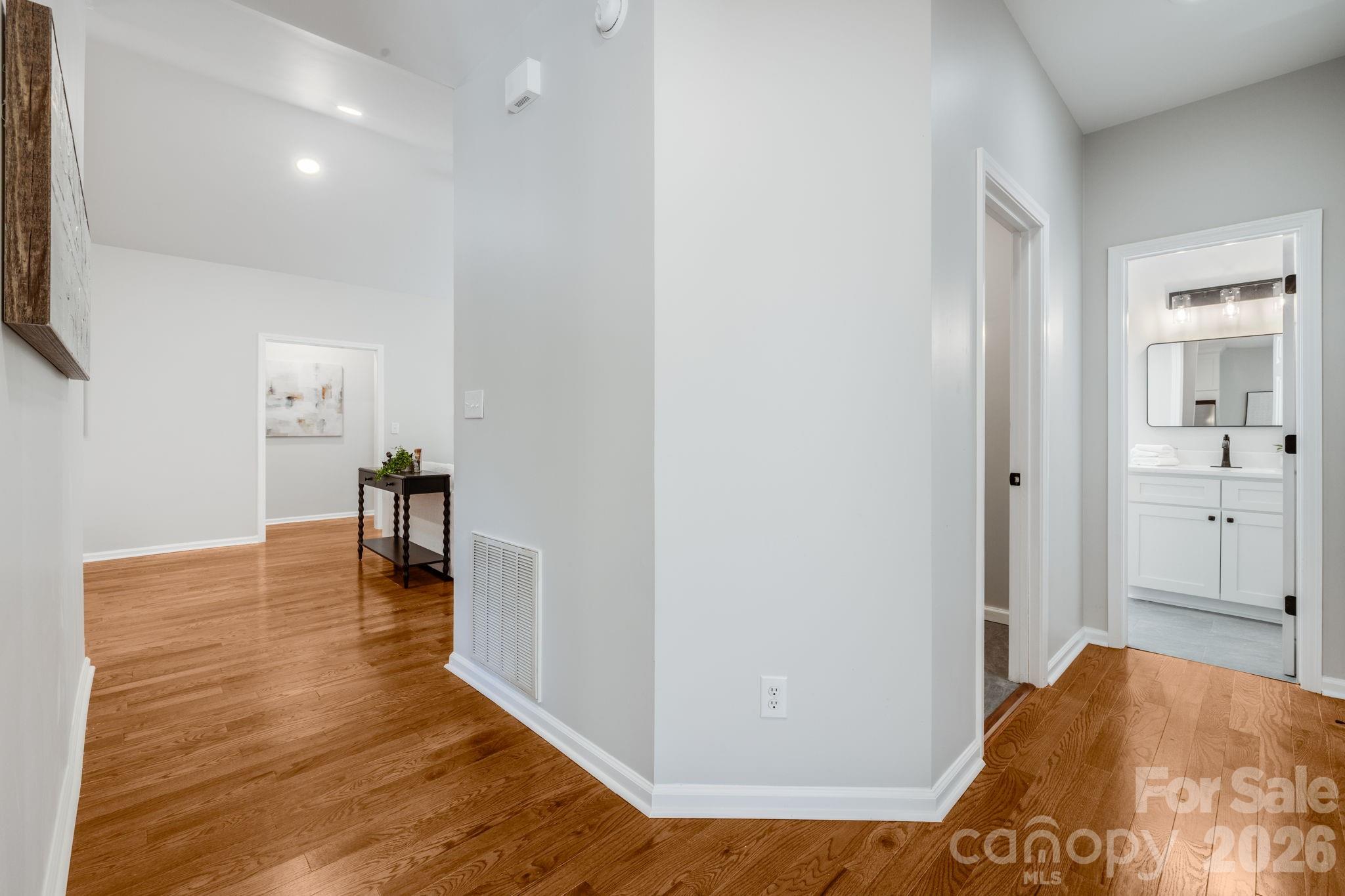 132 Fox Cross Drive Property Photo 11
