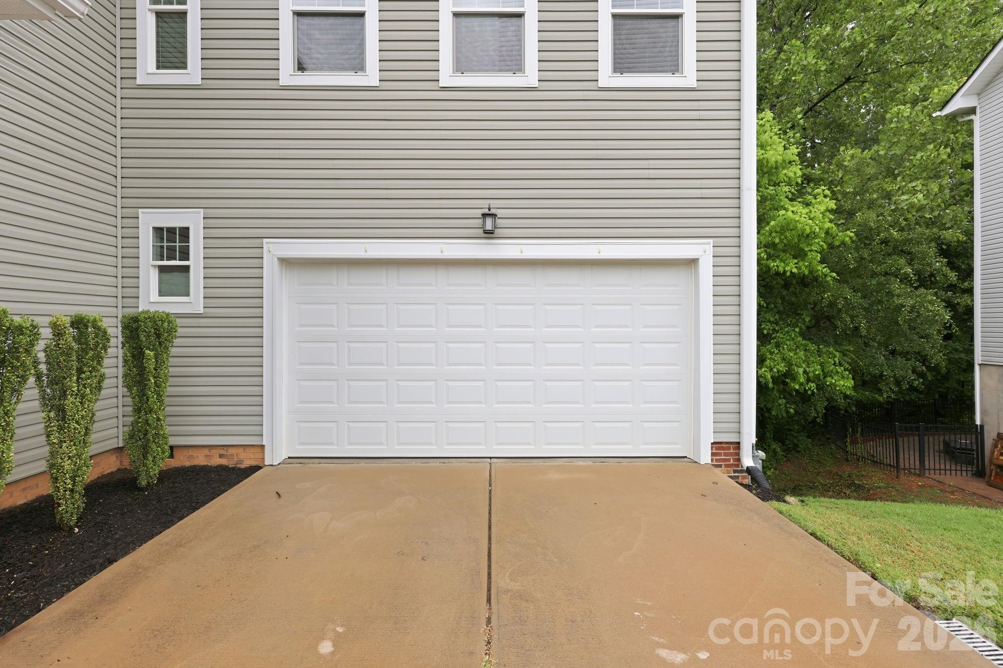 8207 Dumphries Drive Property Photo 7