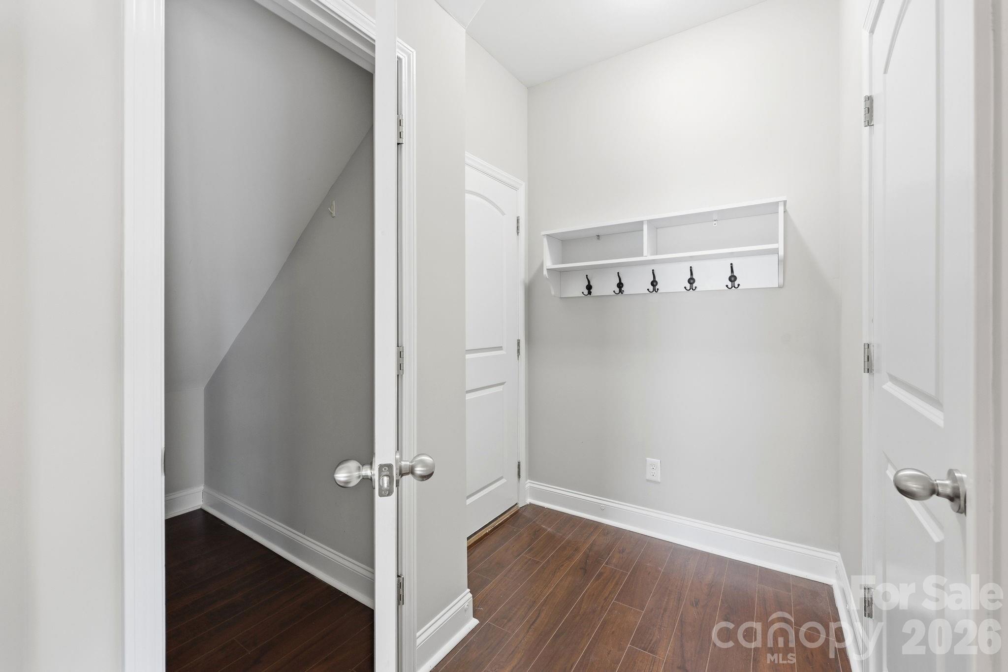 8207 Dumphries Drive Property Photo 17