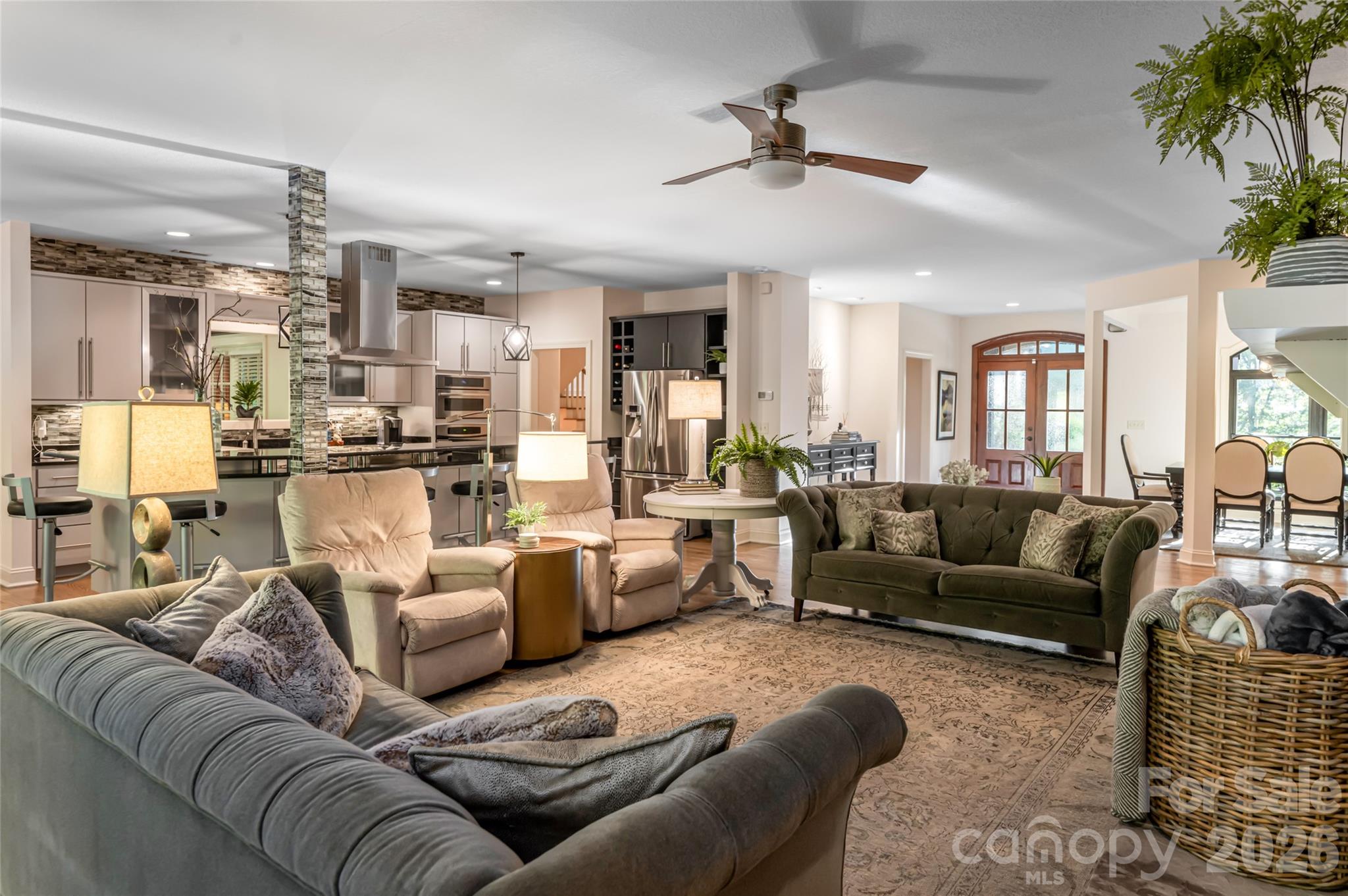 300 White Pine Drive Property Photo 12