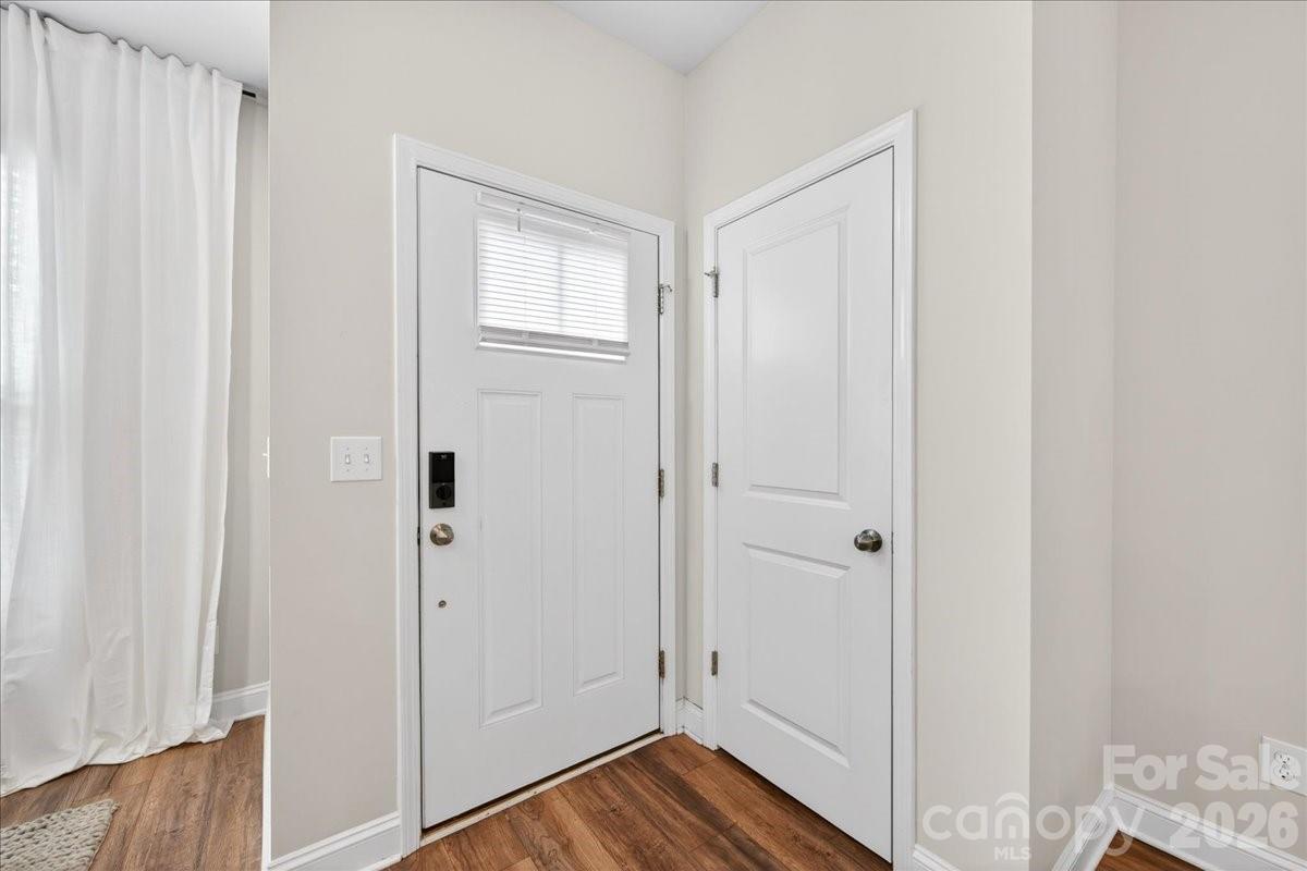2510 Lydia Avenue Property Photo 6