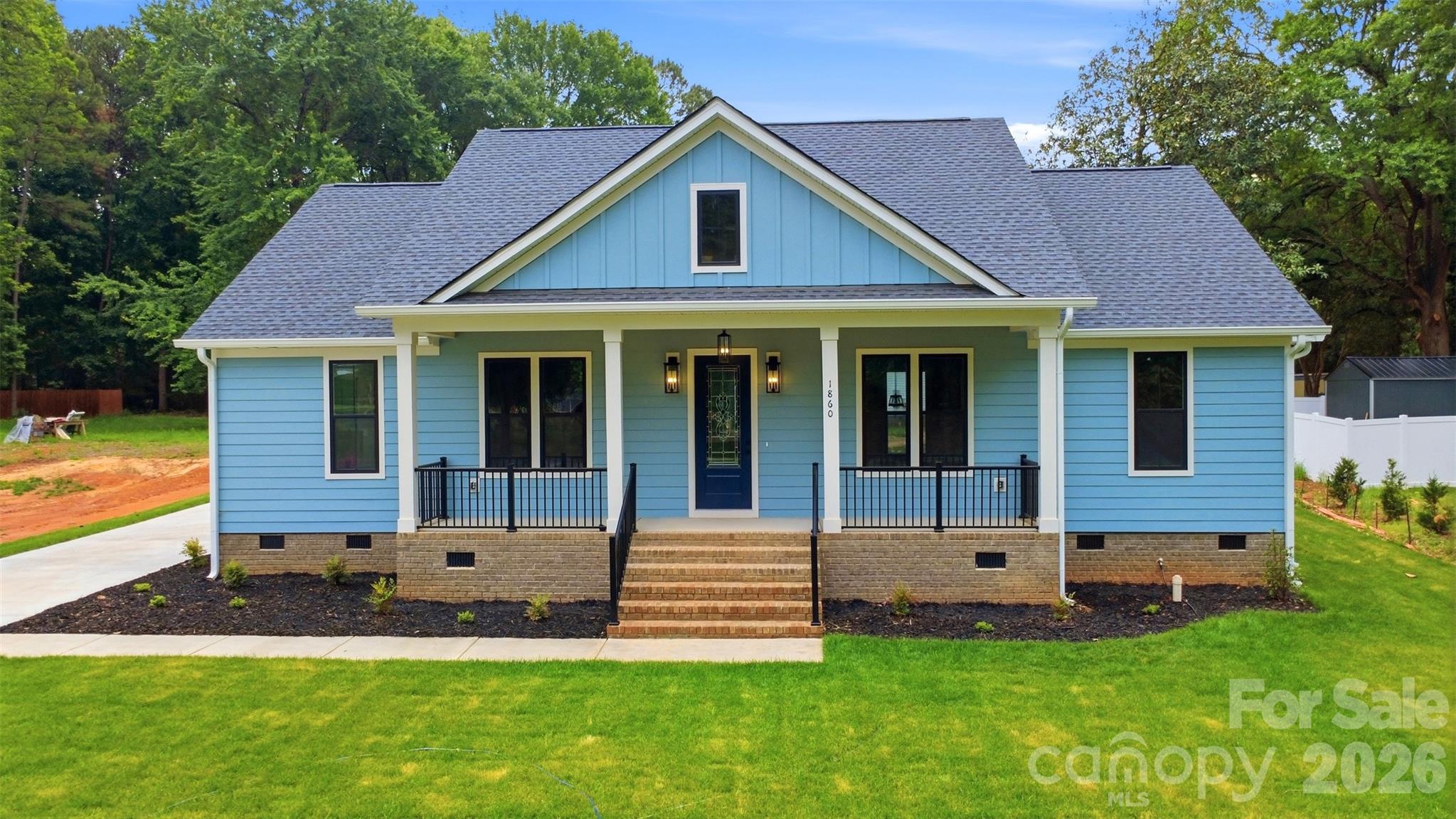 1860 Twin Lakes Road Property Photo 1