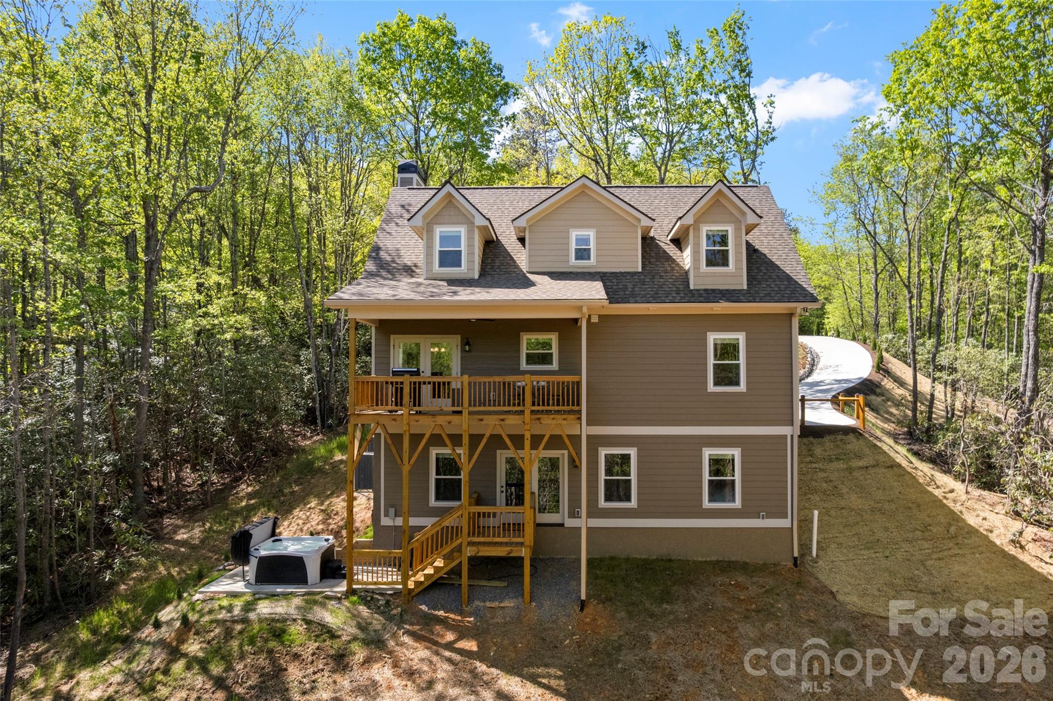 233 Arcadia Falls Way Property Photo 2