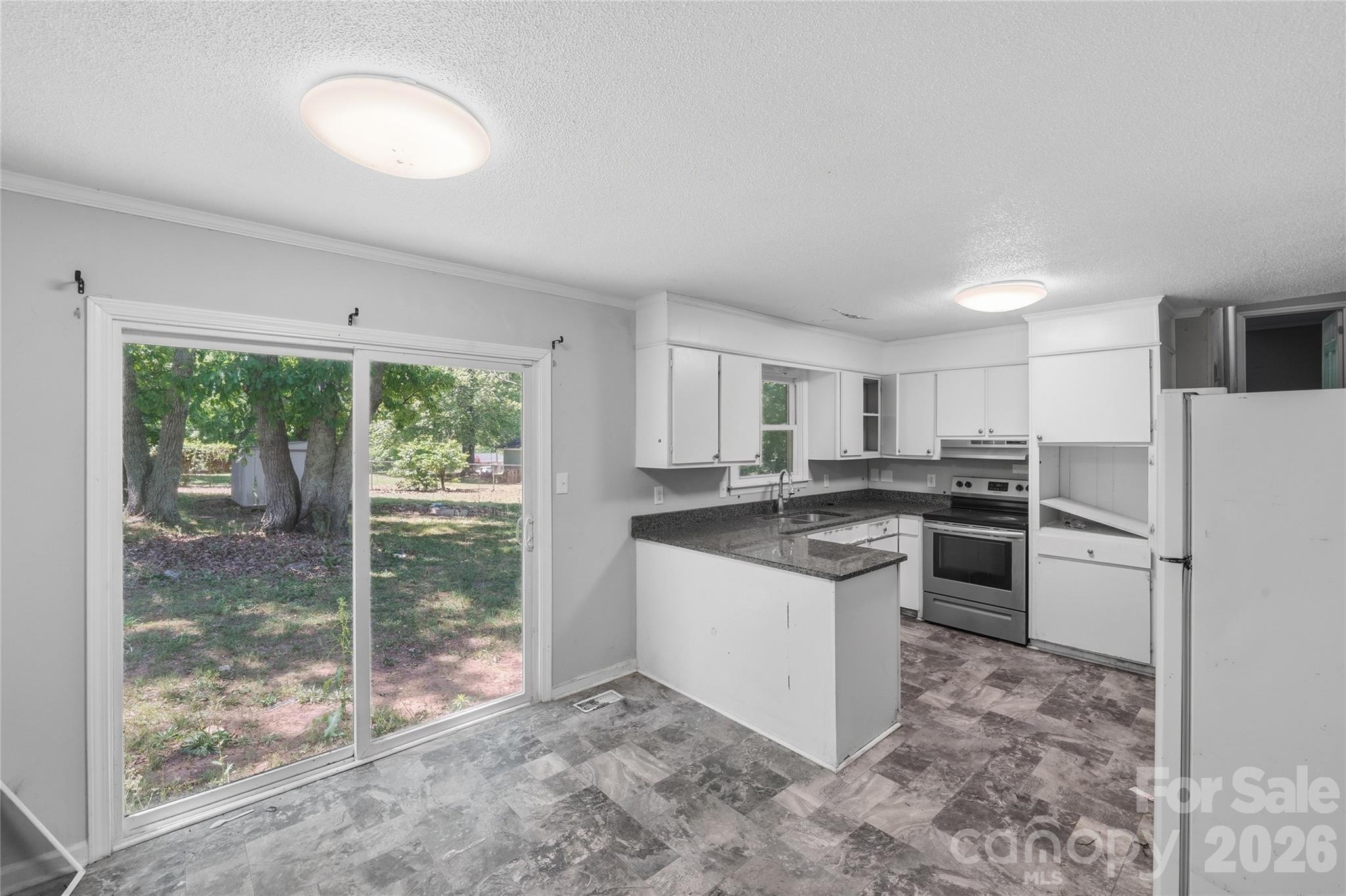 151 Redwood Lane Property Photo 3