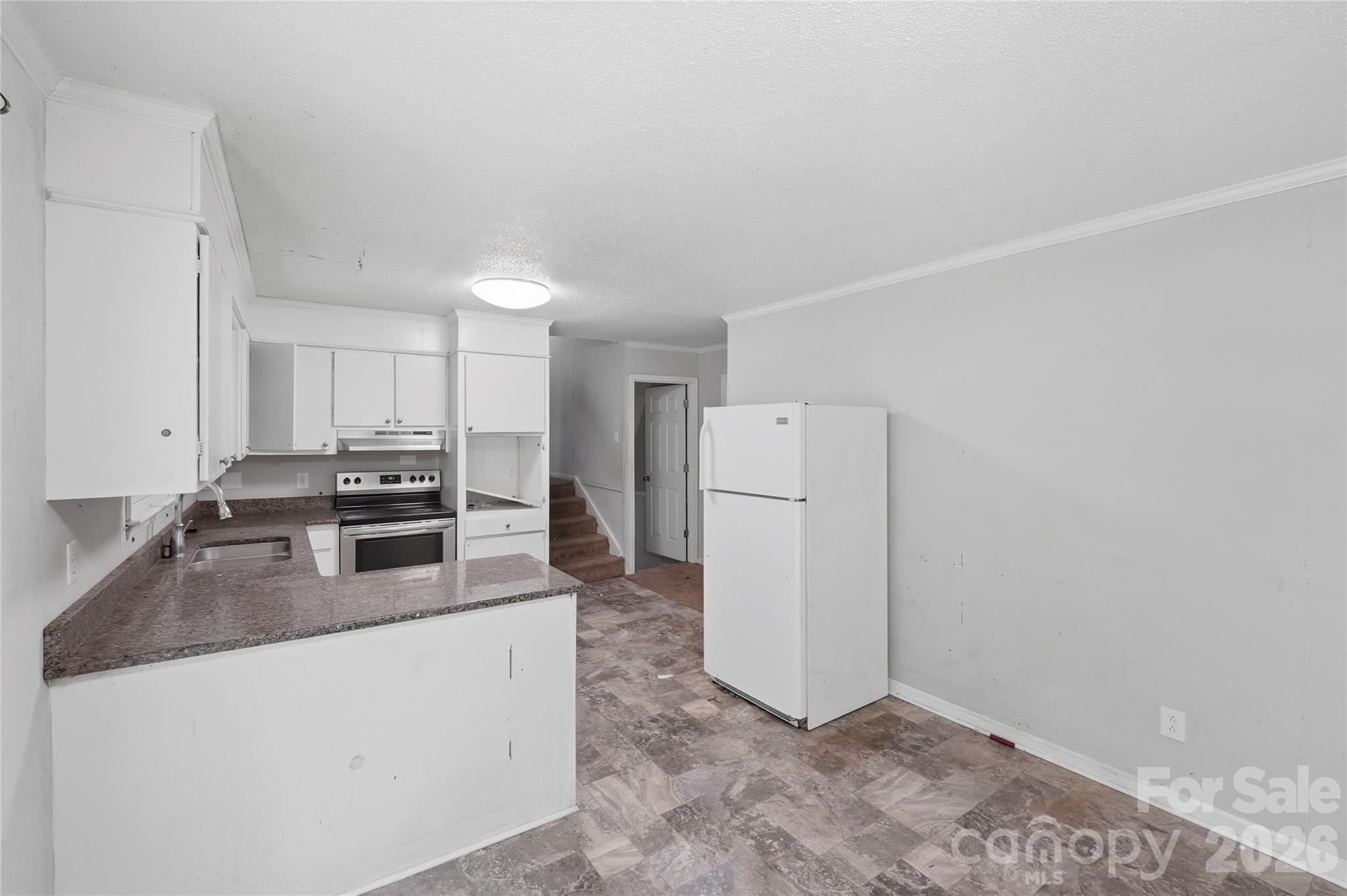 151 Redwood Lane Property Photo 9