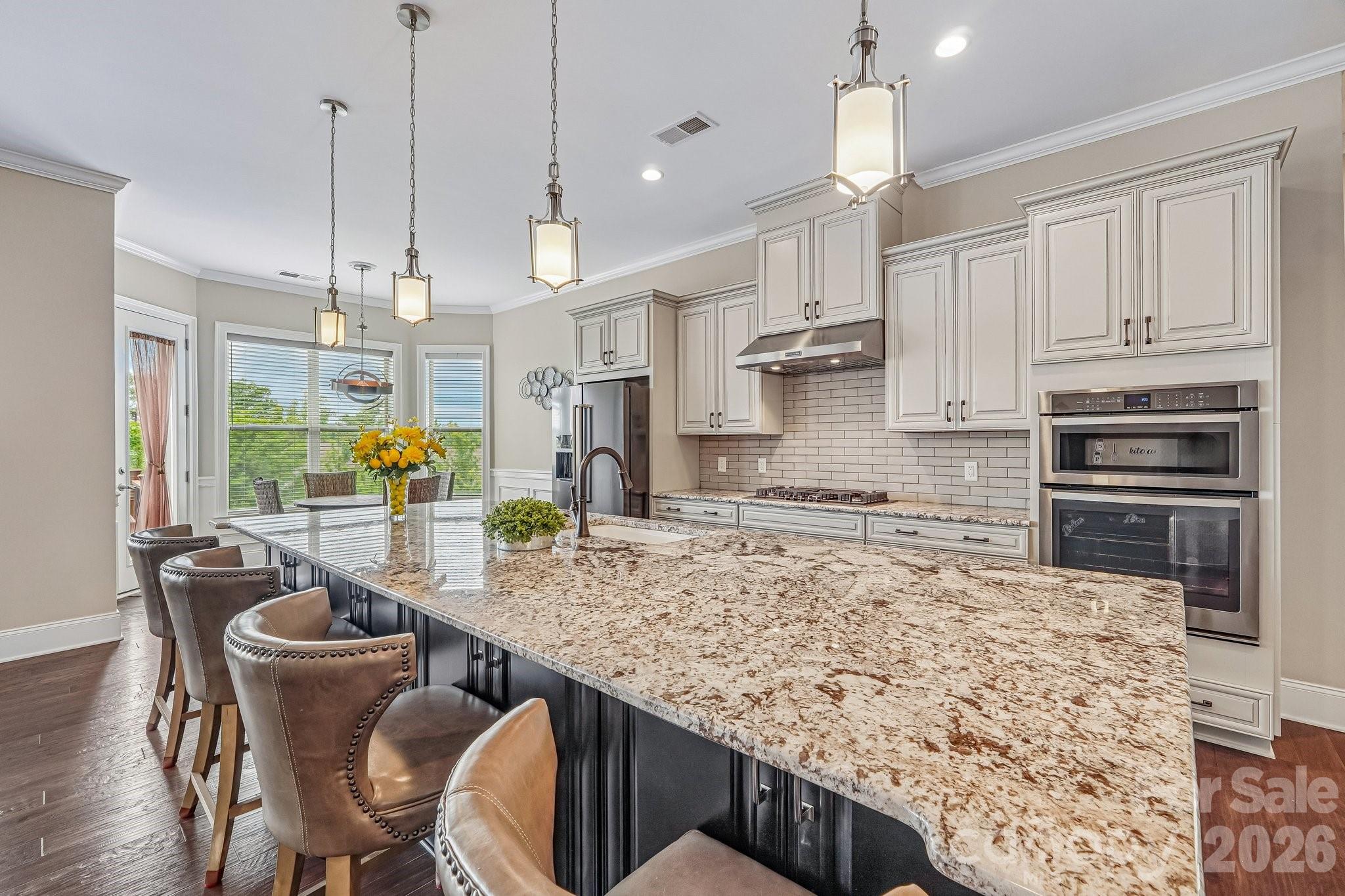 14503 Crest Court Property Photo 6