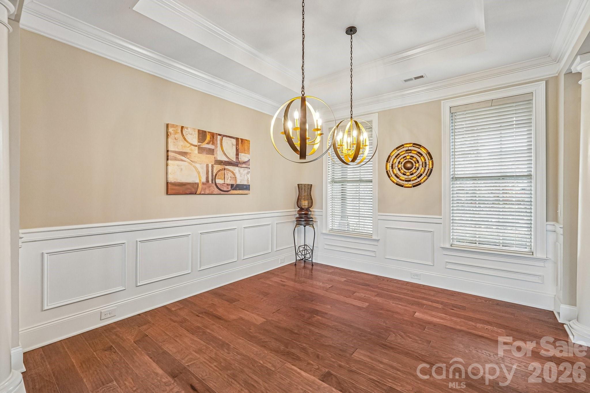 14503 Crest Court Property Photo 9