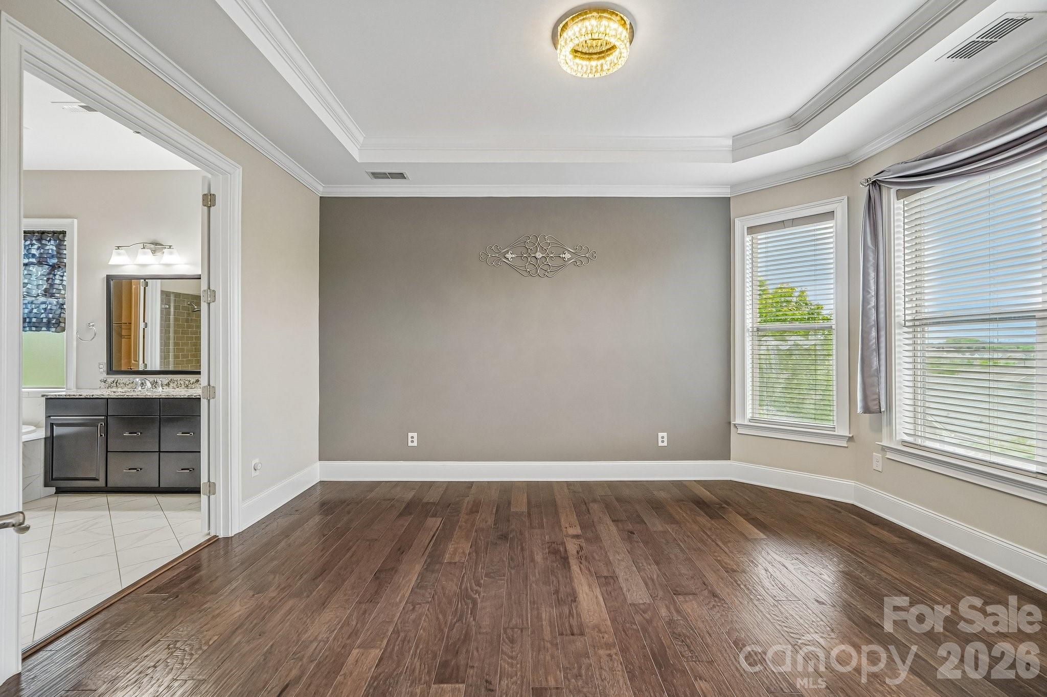 14503 Crest Court Property Photo 17