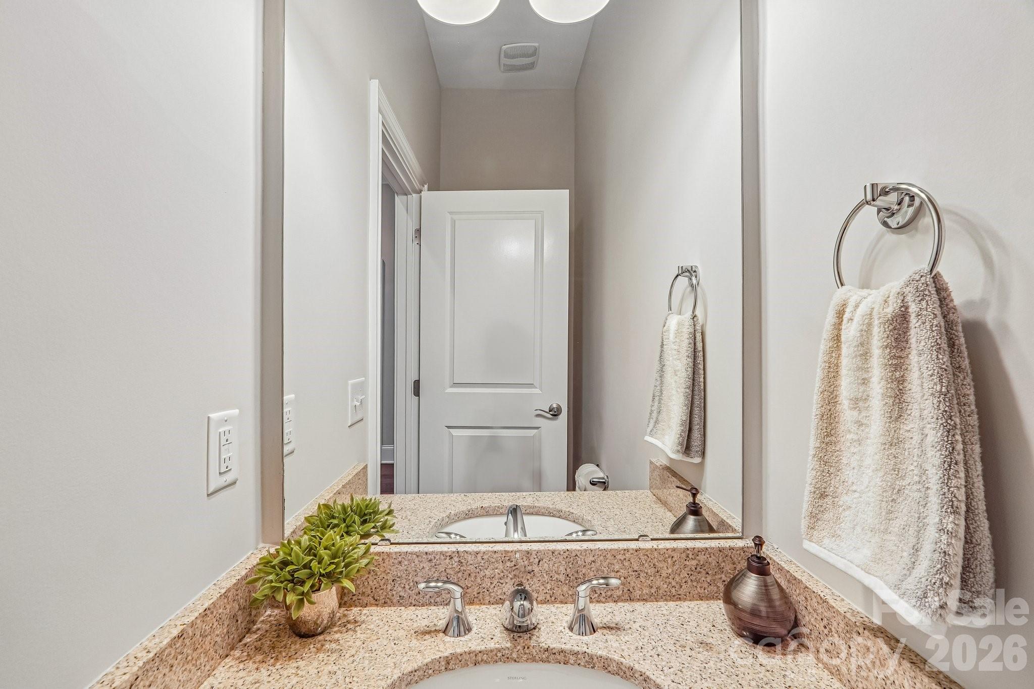 14503 Crest Court Property Photo 27
