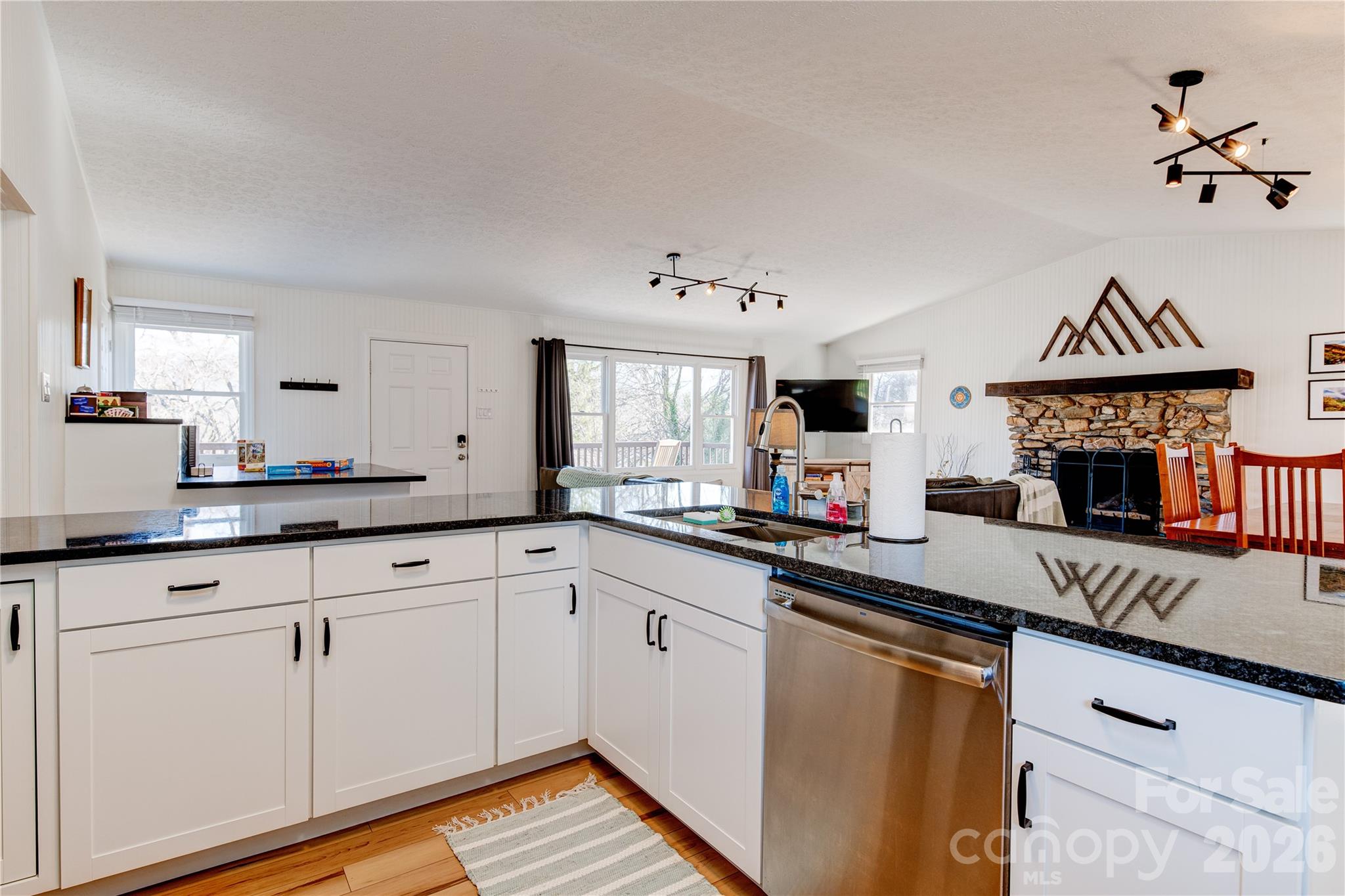 208 Altamahaw Avenue Property Photo 5
