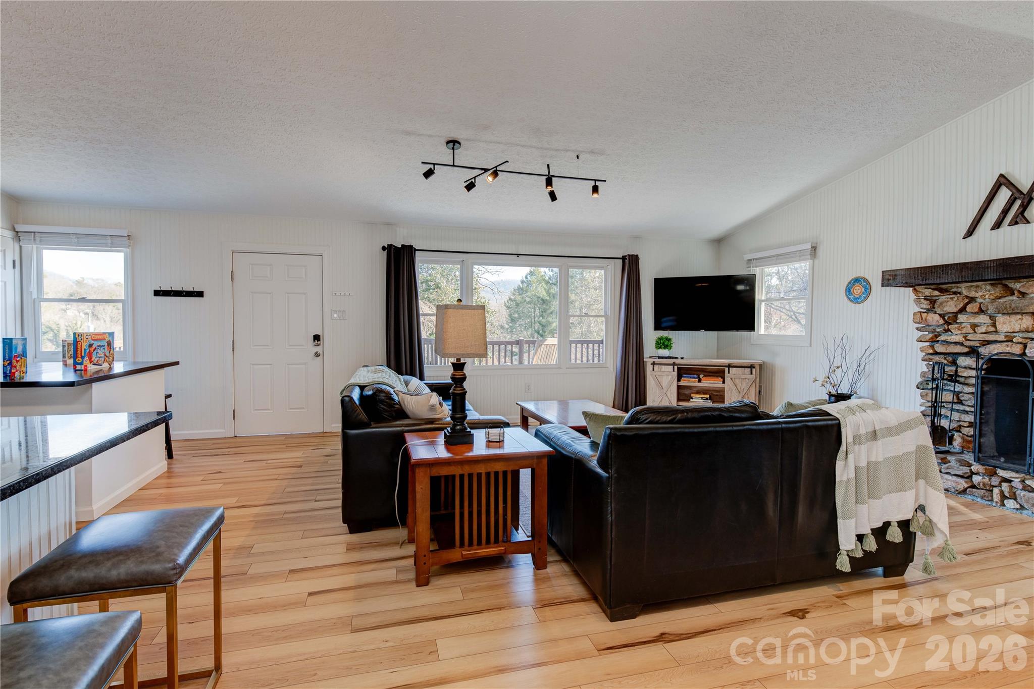 208 Altamahaw Avenue Property Photo 8