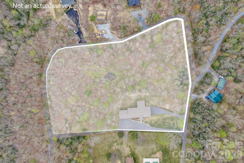 811 Linhigh Drive Property Photo 2