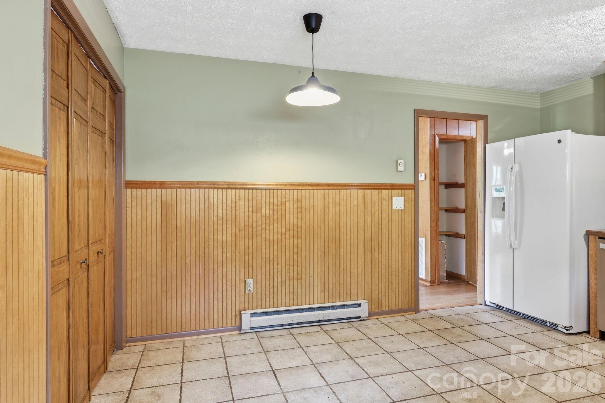 959 Oakmont Drive Property Photo 4