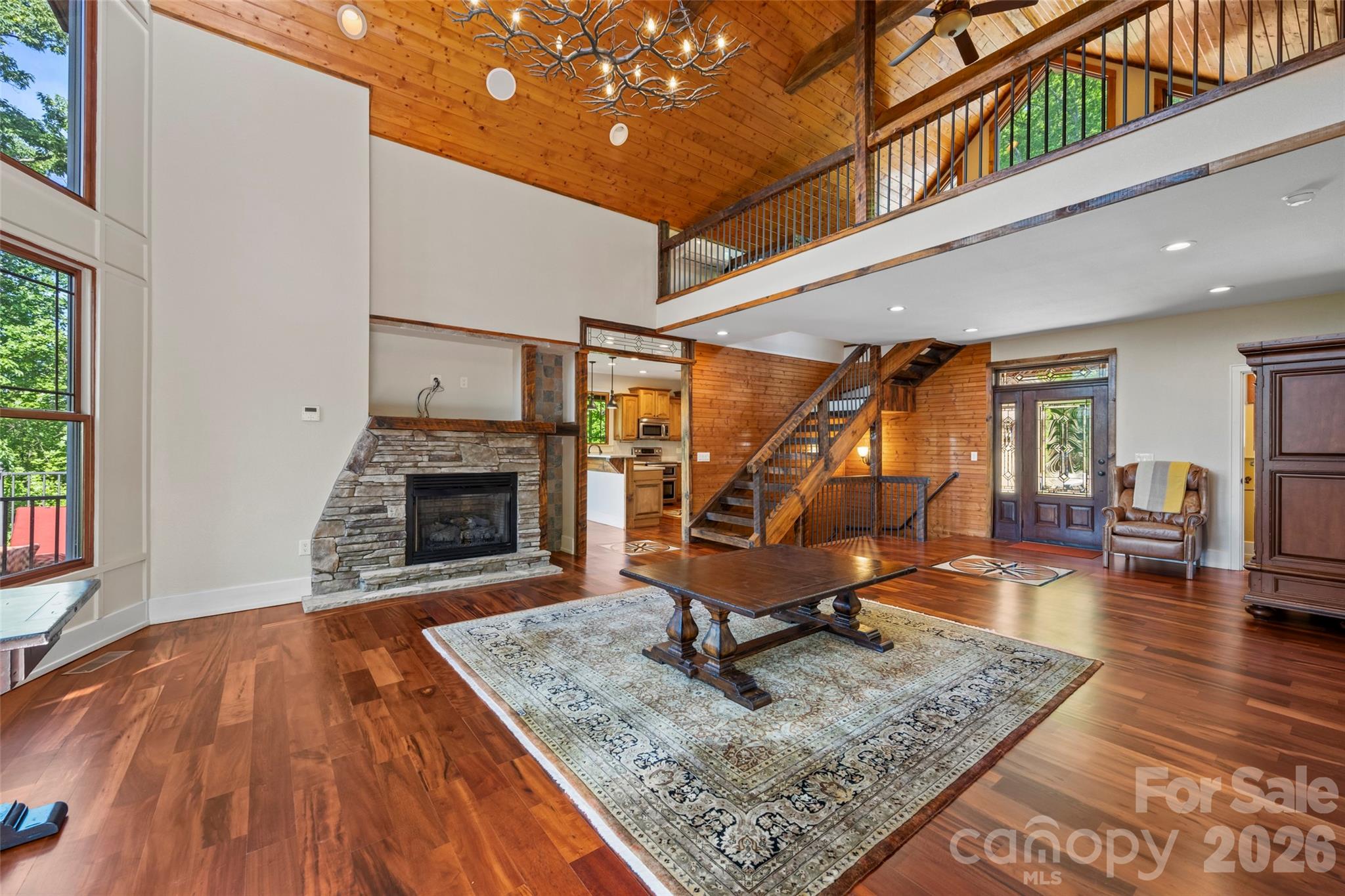 556 High Pines Loop Property Photo 5