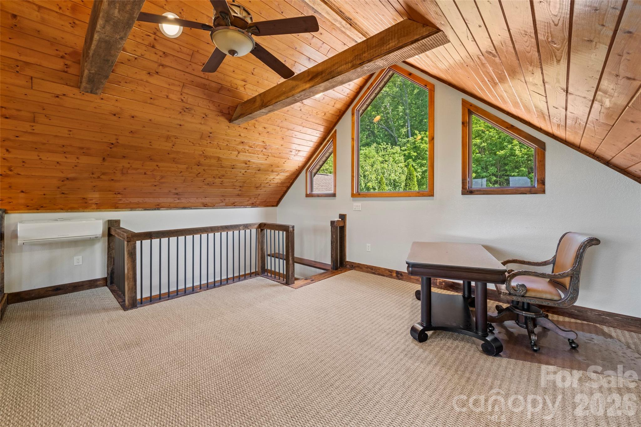 556 High Pines Loop Property Photo 9