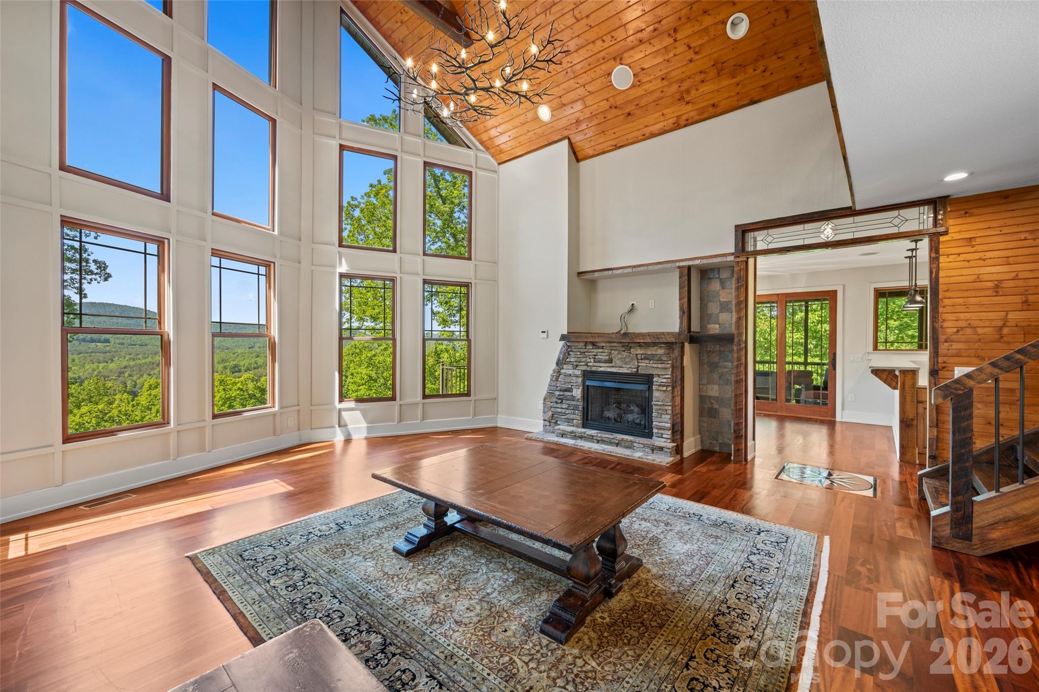 556 High Pines Loop Property Photo 11