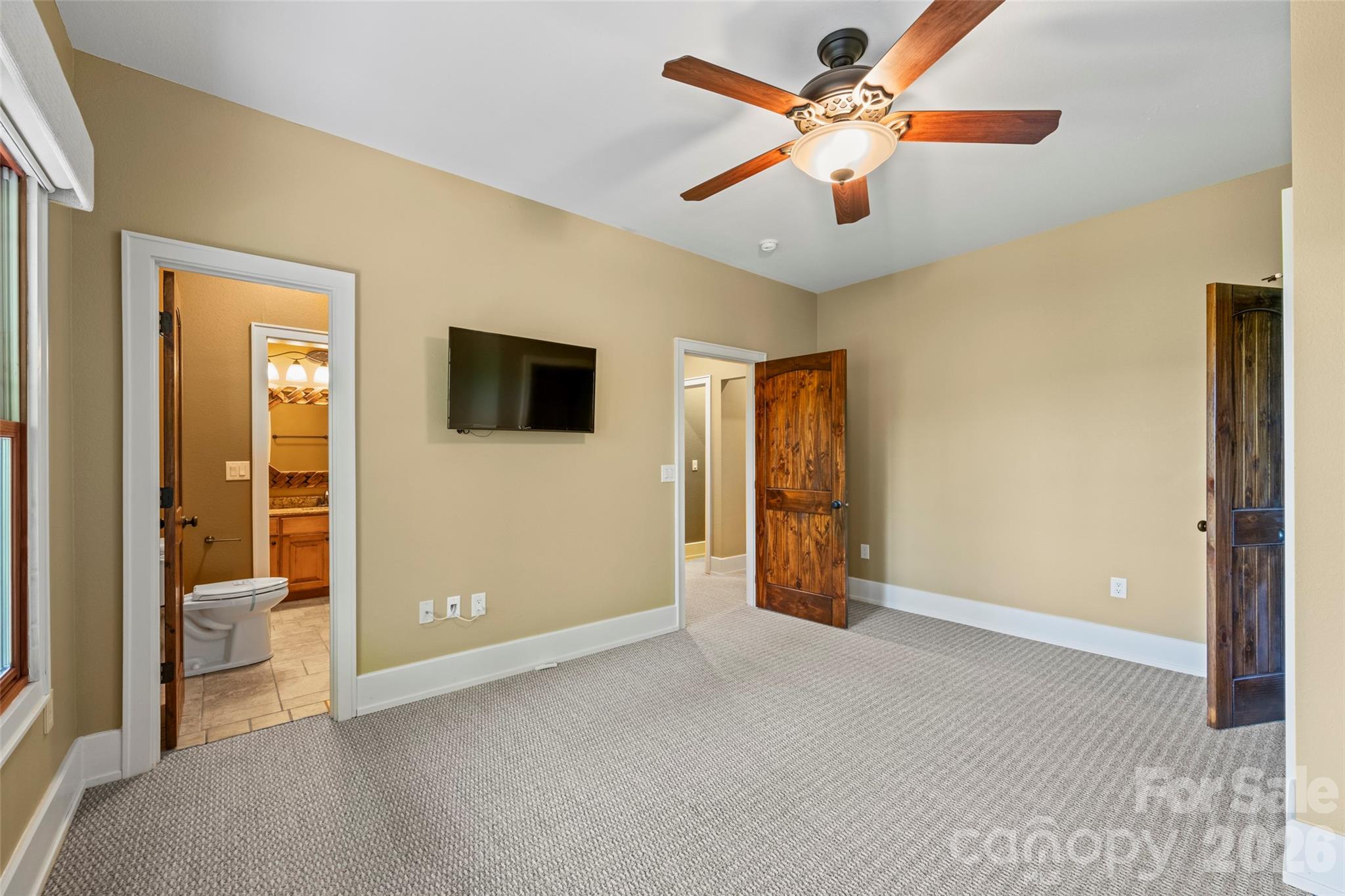 556 High Pines Loop Property Photo 24