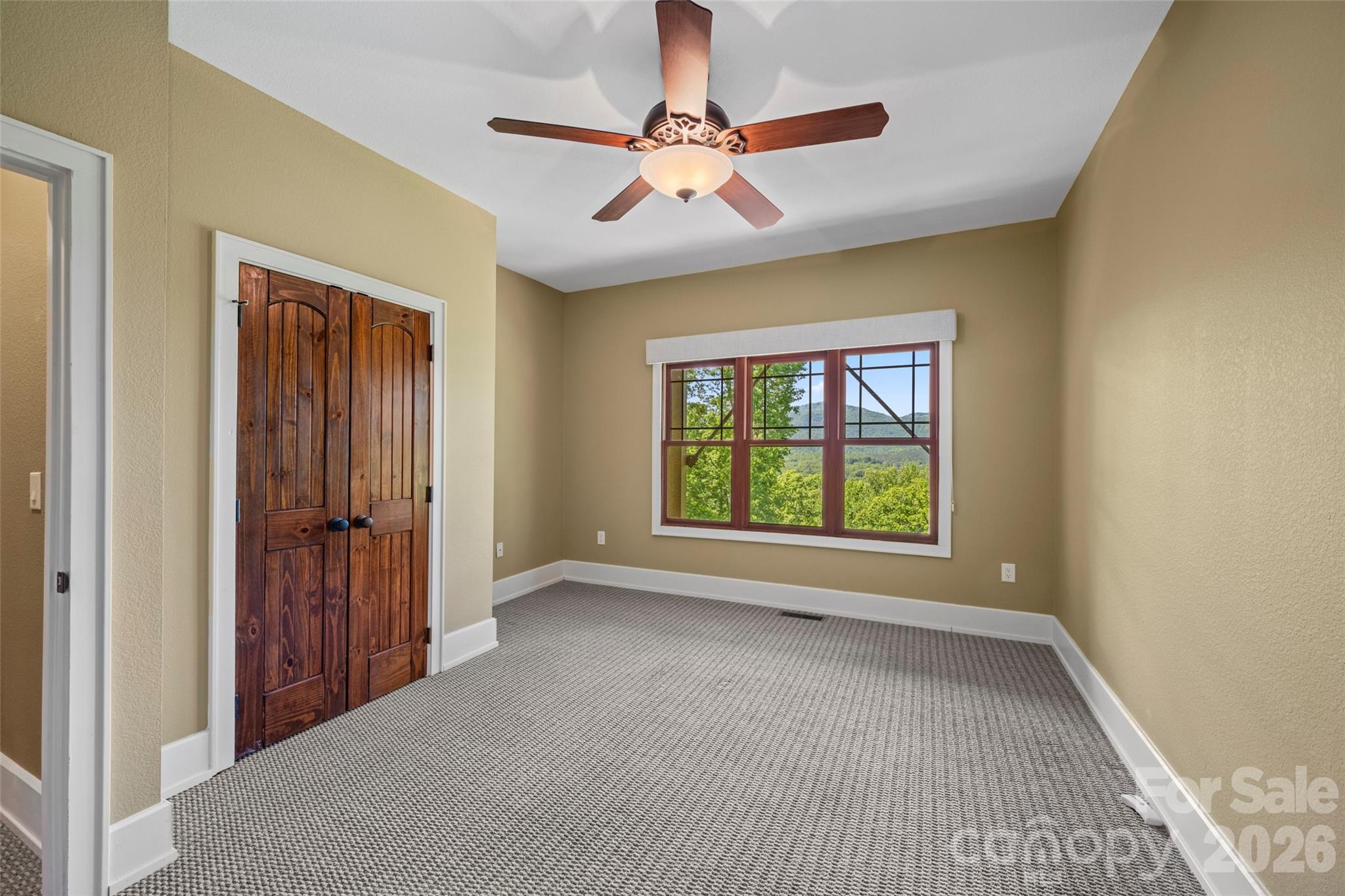 556 High Pines Loop Property Photo 29