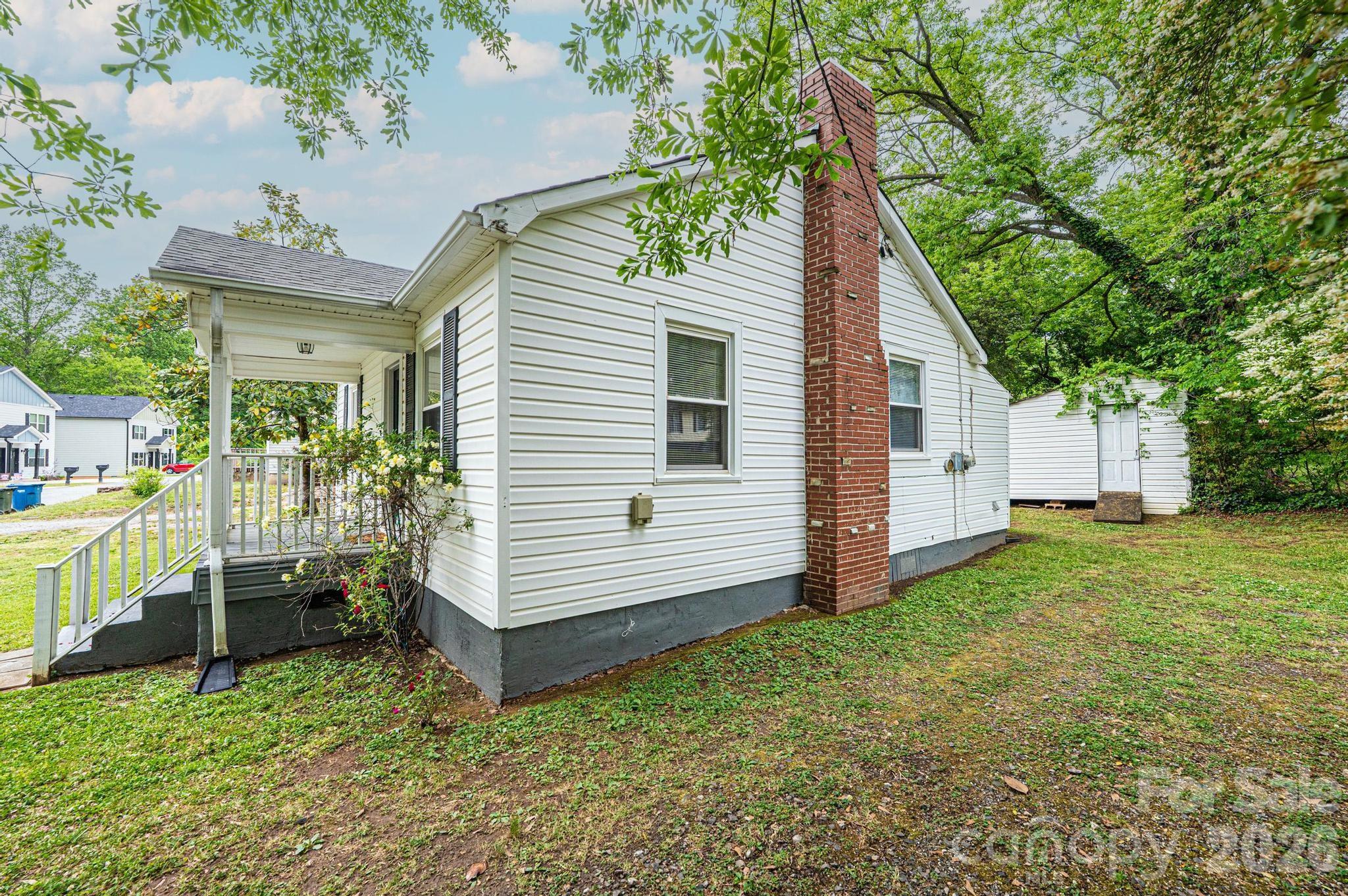 1725 8th Avenue Property Photo 4