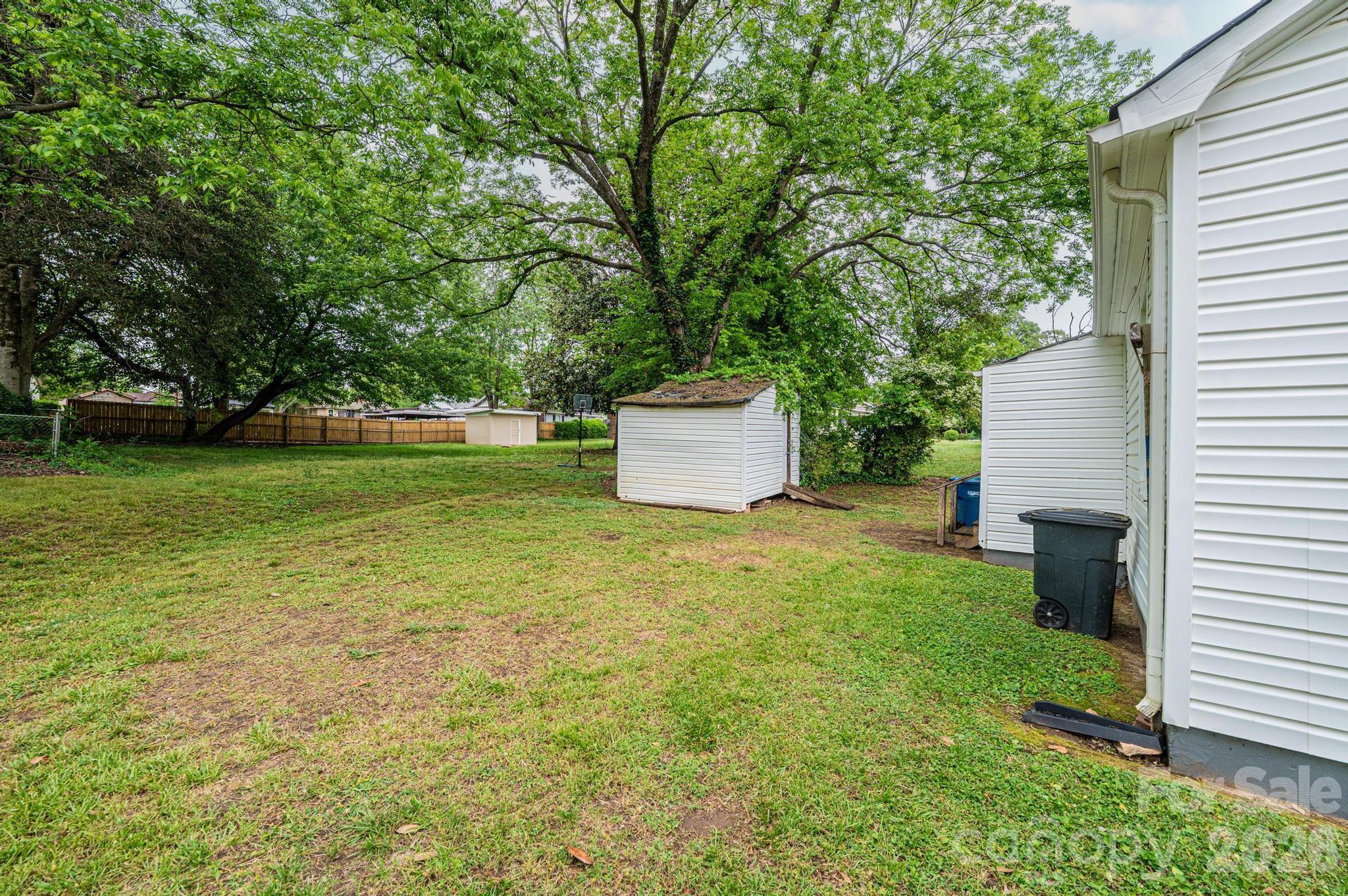 1725 8th Avenue Property Photo 5