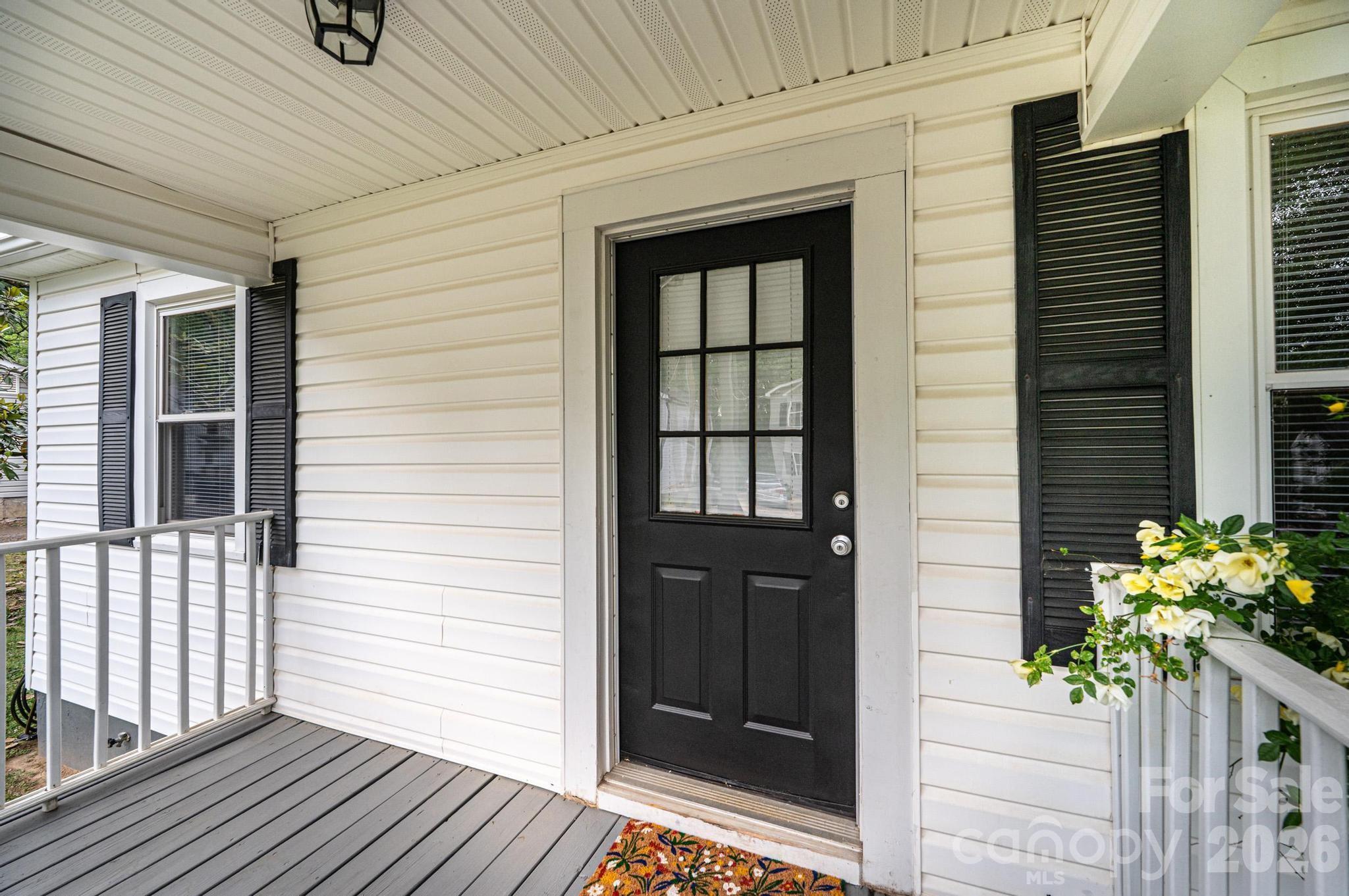 1725 8th Avenue Property Photo 6