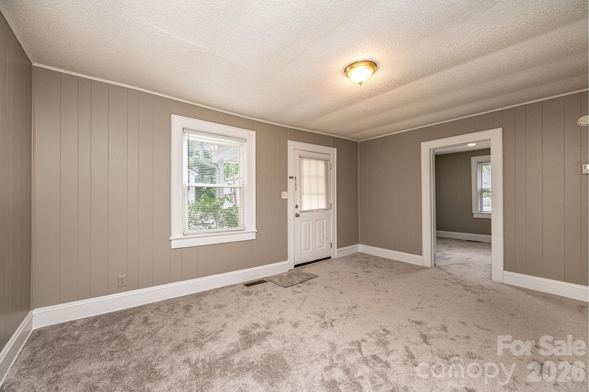 1725 8th Avenue Property Photo 7