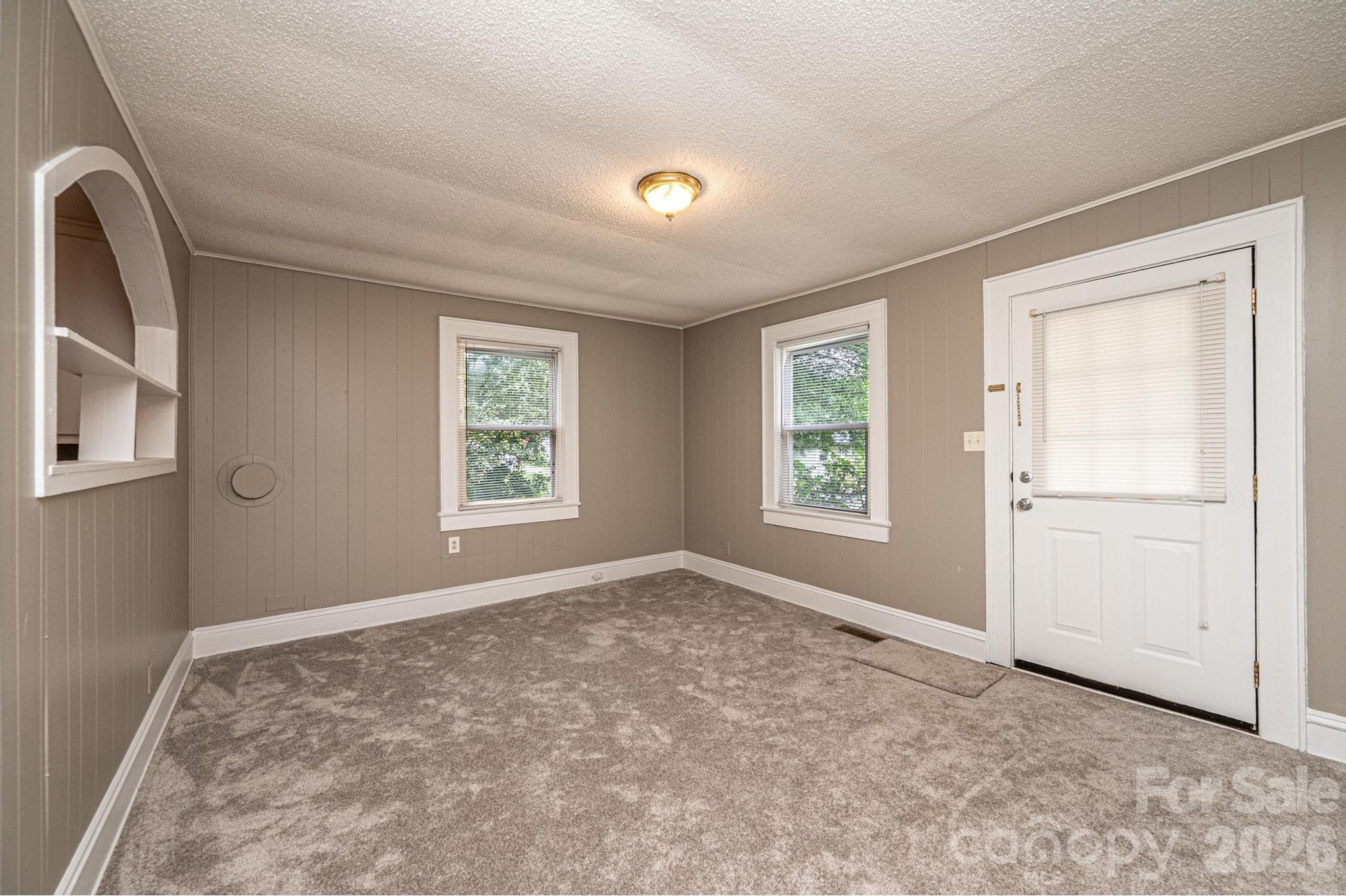1725 8th Avenue Property Photo 8