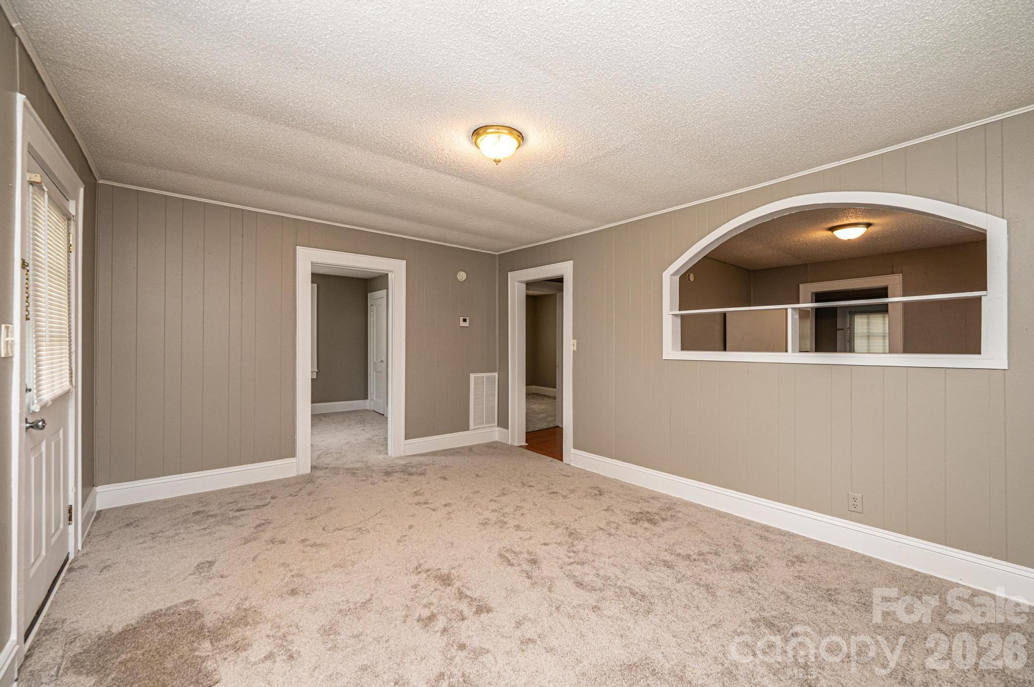 1725 8th Avenue Property Photo 9