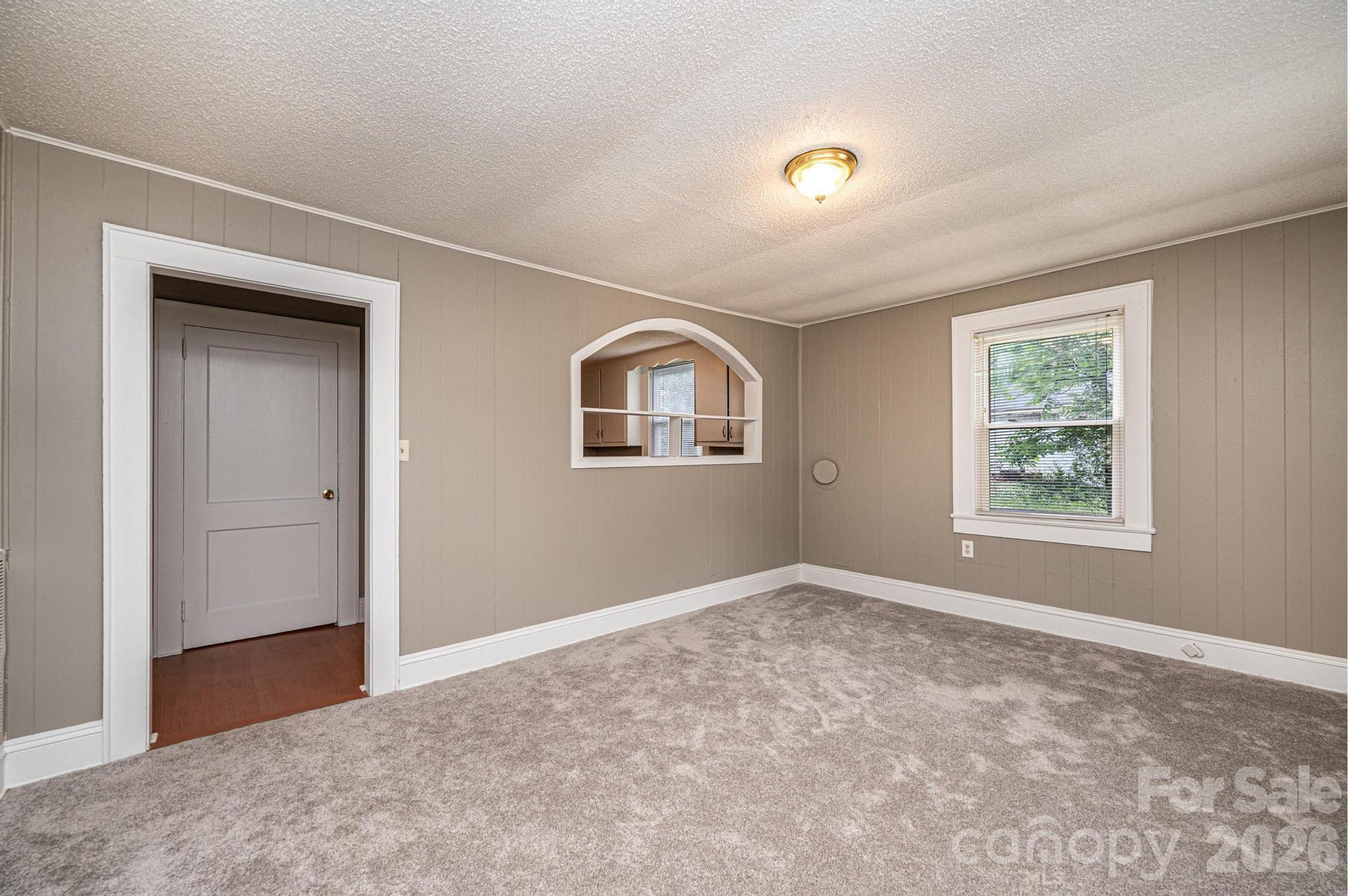 1725 8th Avenue Property Photo 10