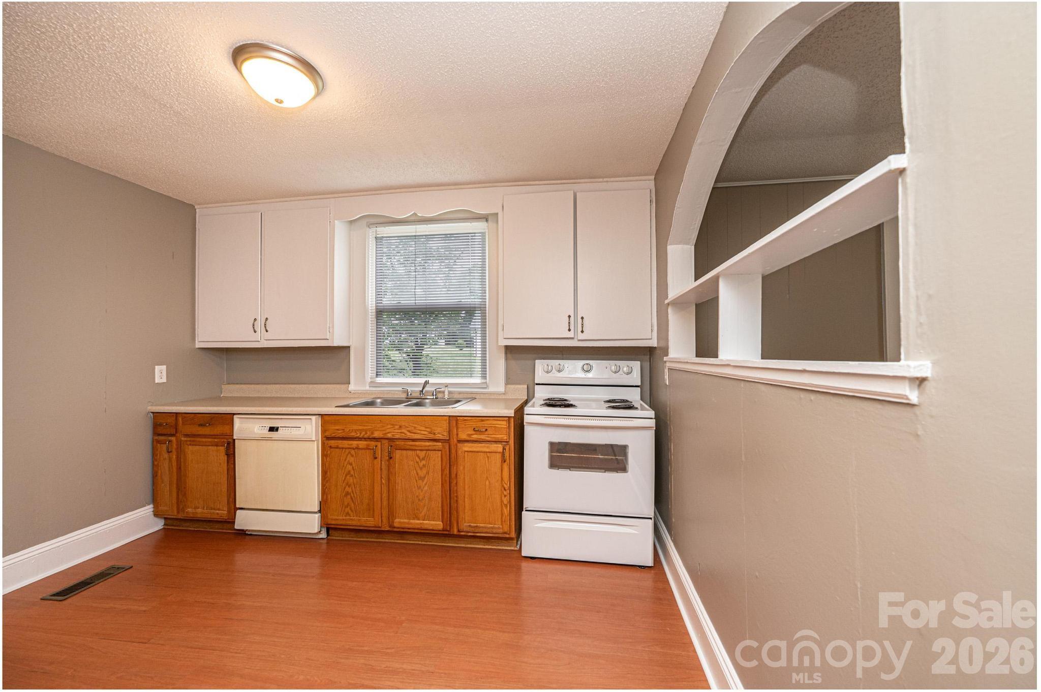 1725 8th Avenue Property Photo 13
