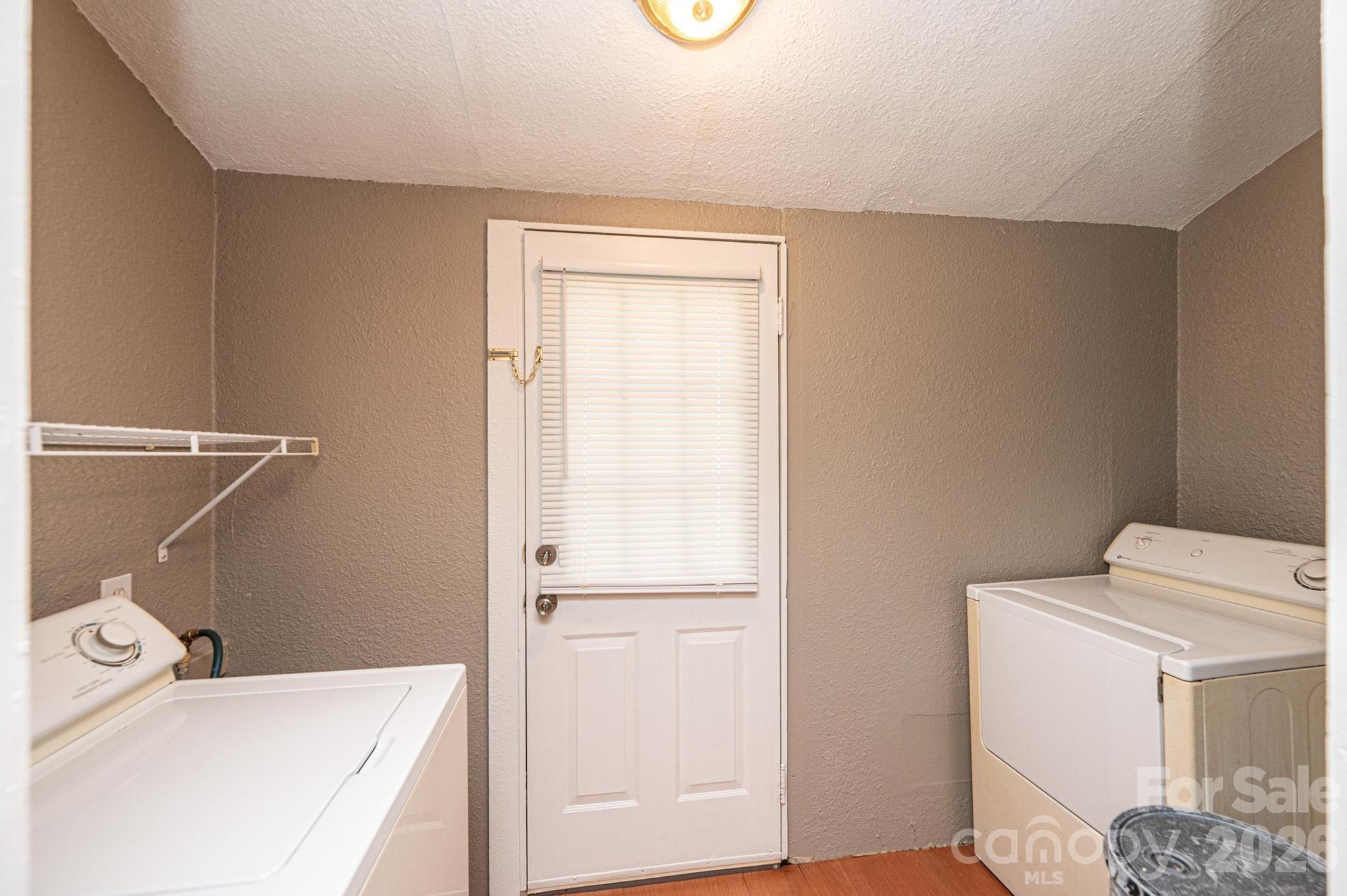 1725 8th Avenue Property Photo 15