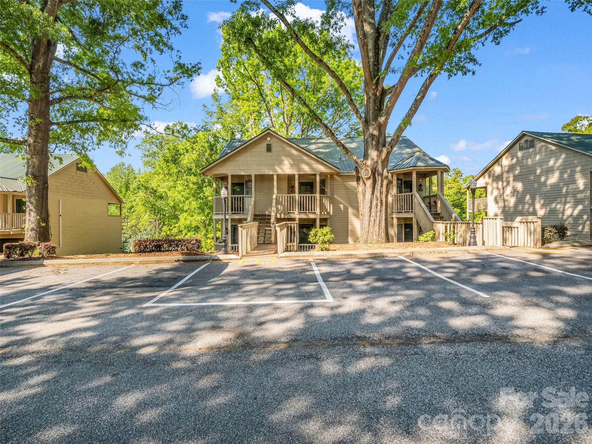 160 Whitney Boulevard 25 Property Photo 1