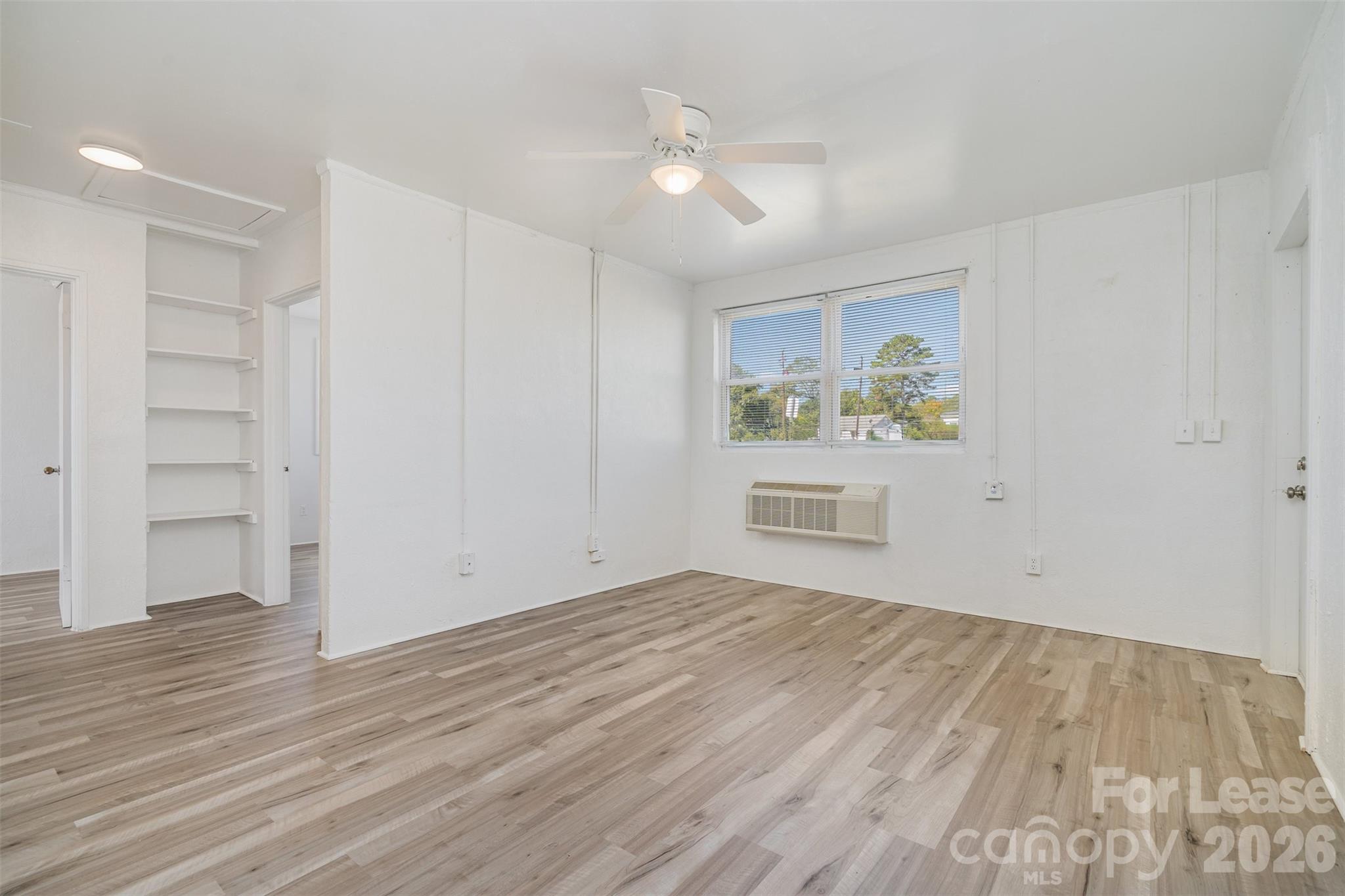 200 York Street D2 Property Photo 3