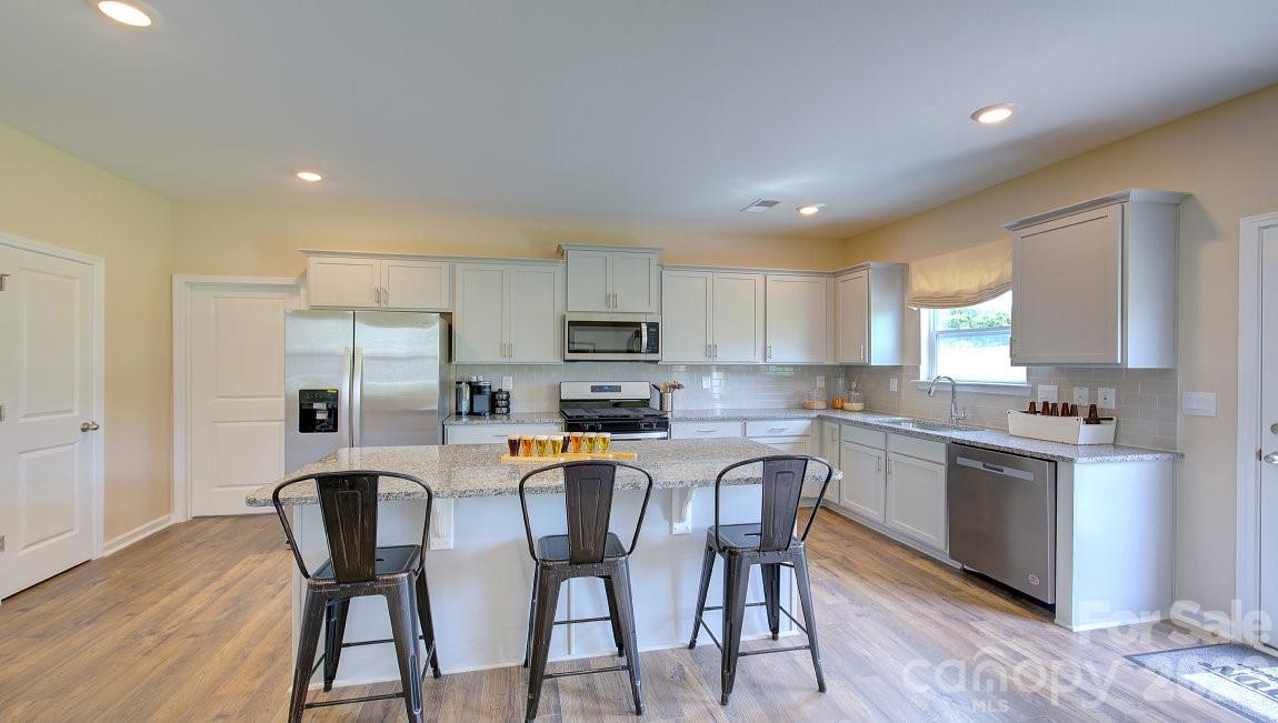 33 Ridgehaven Drive Property Photo 8