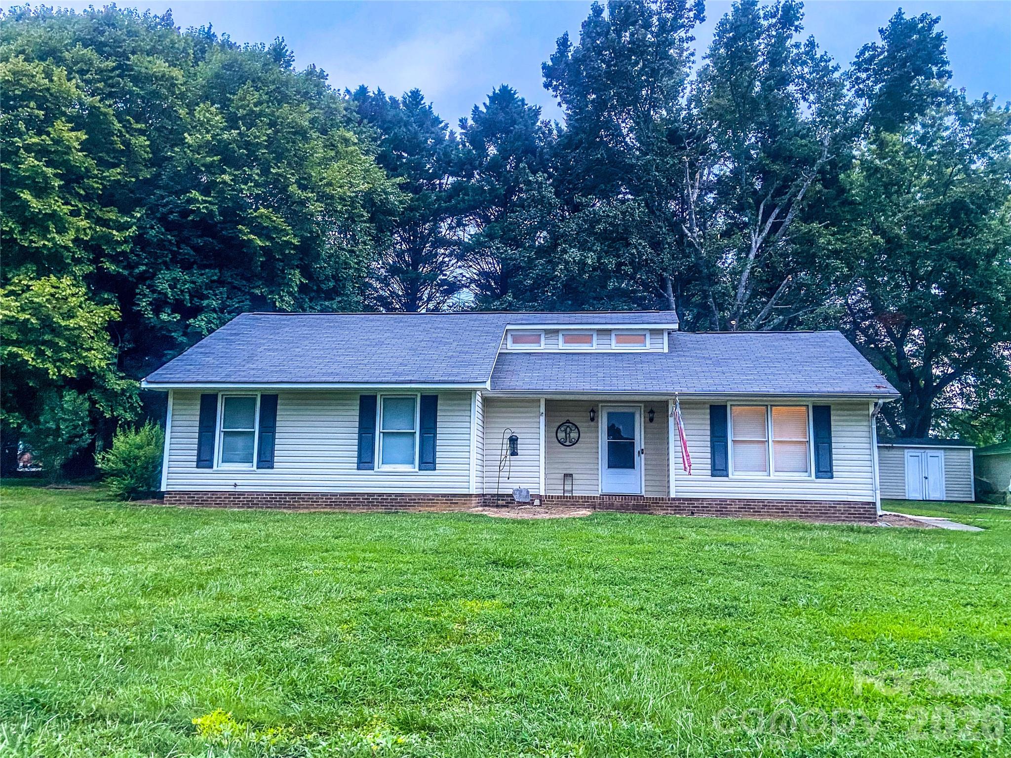 3120 Basilwood Circle Property Photo 1