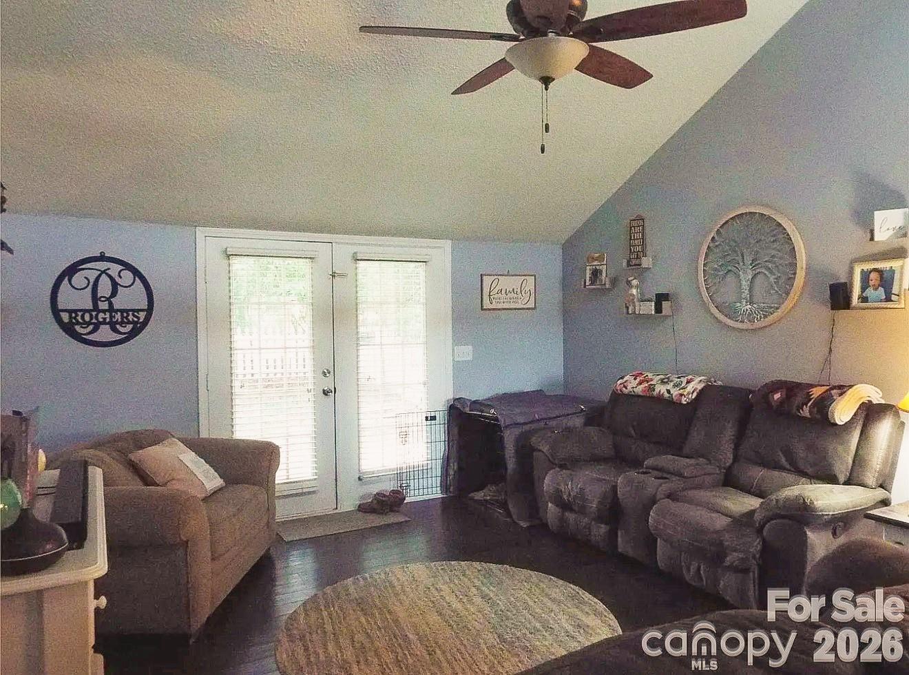 3120 Basilwood Circle Property Photo 3