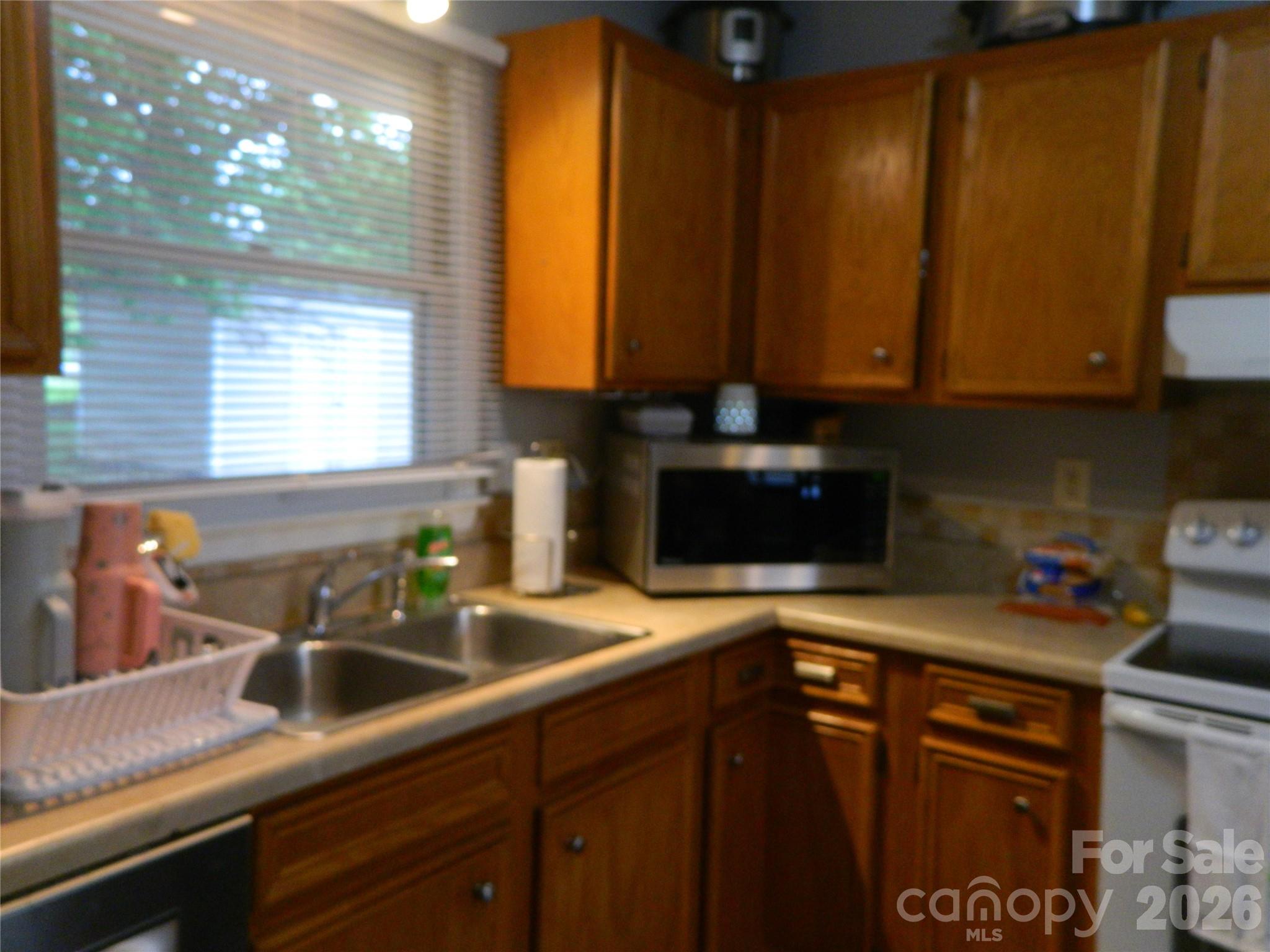 3120 Basilwood Circle Property Photo 7