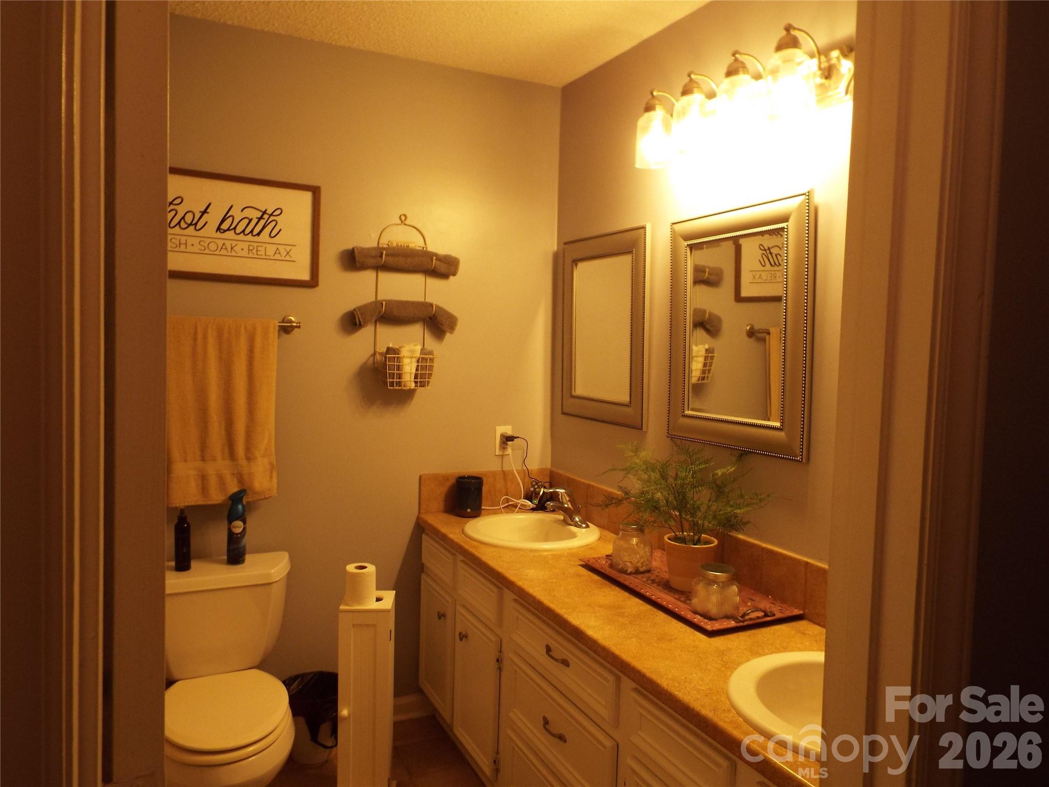 3120 Basilwood Circle Property Photo 19