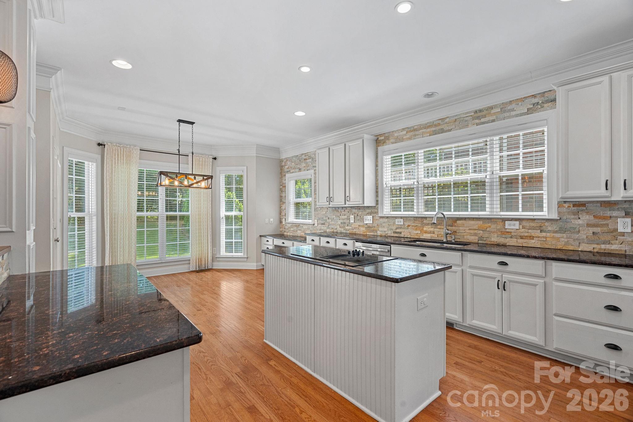 11215 Warfield Avenue Property Photo 7