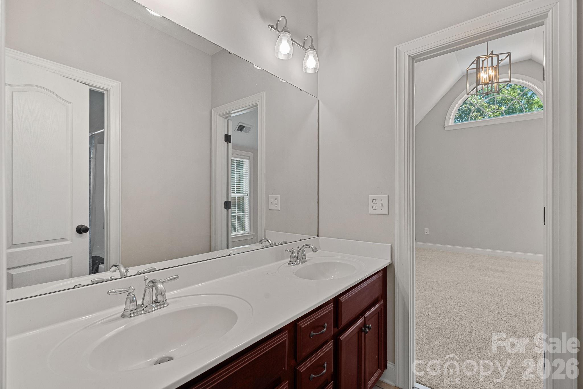 11215 Warfield Avenue Property Photo 31