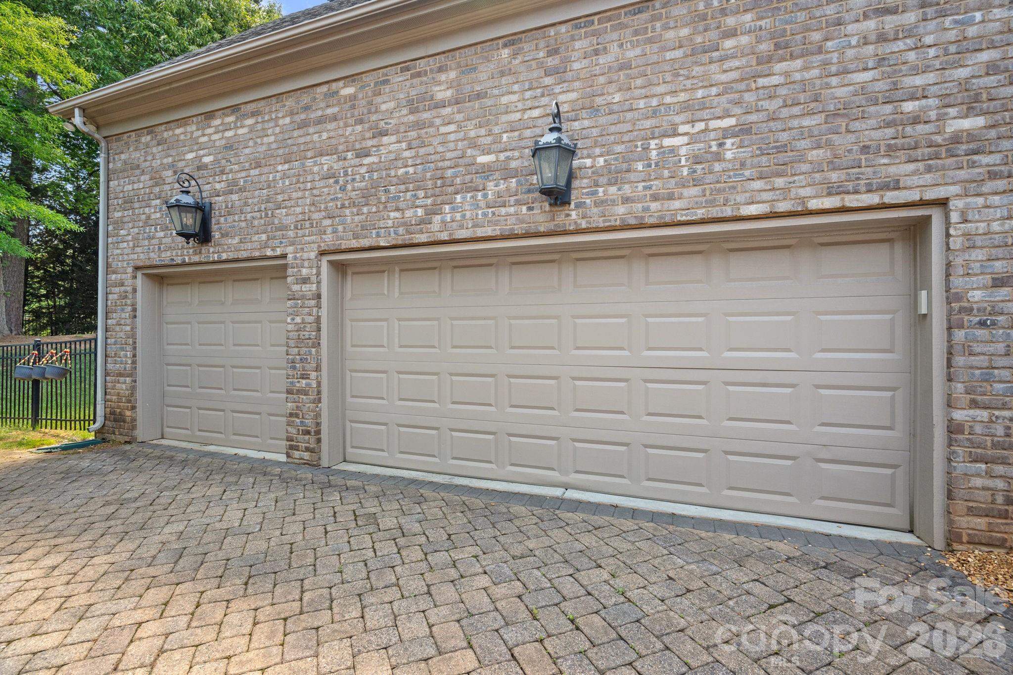 11215 Warfield Avenue Property Photo 38