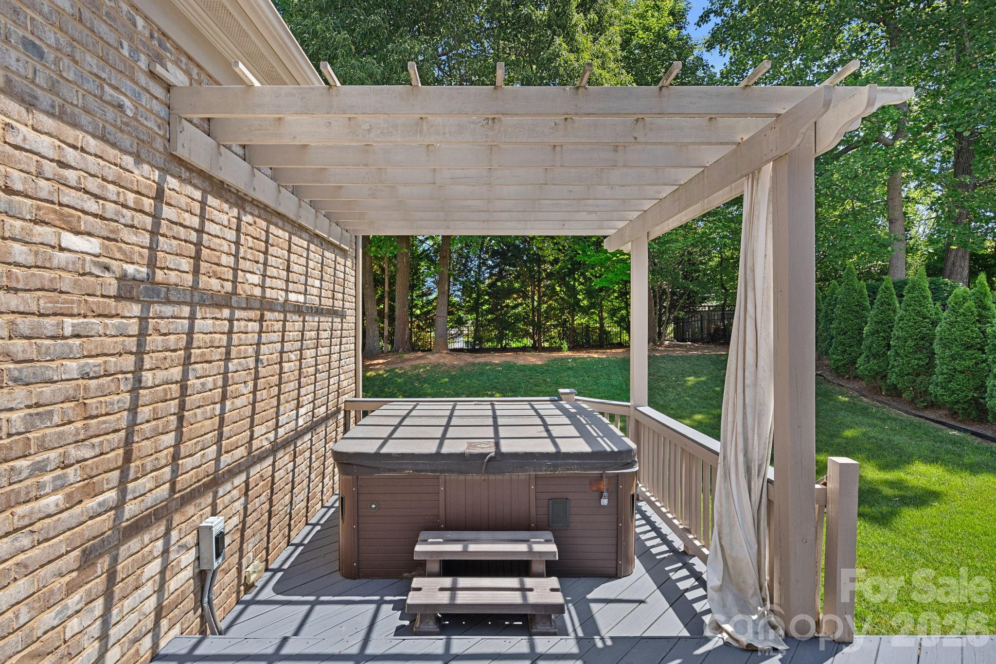 11215 Warfield Avenue Property Photo 42