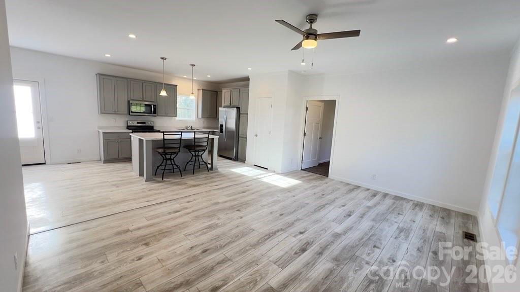 819 Wellwood Avenue Property Photo 3