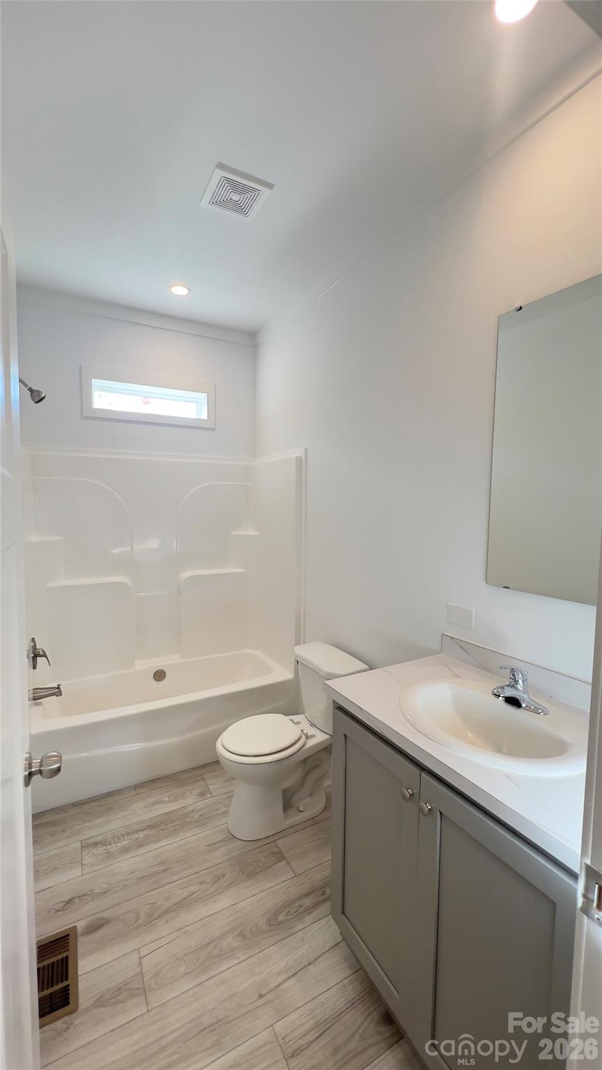 819 Wellwood Avenue Property Photo 17