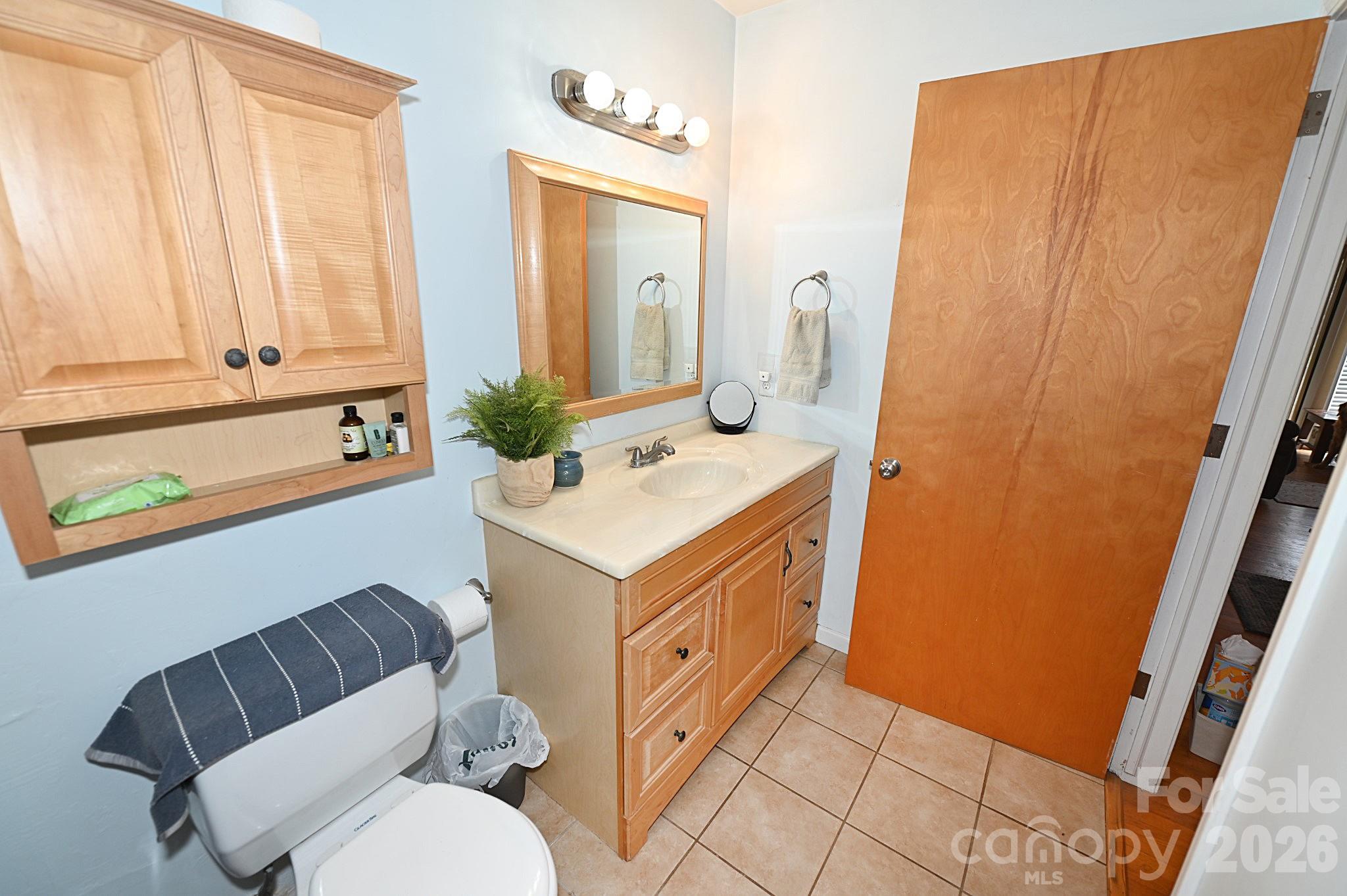 86 King Arthurs Court Property Photo 24
