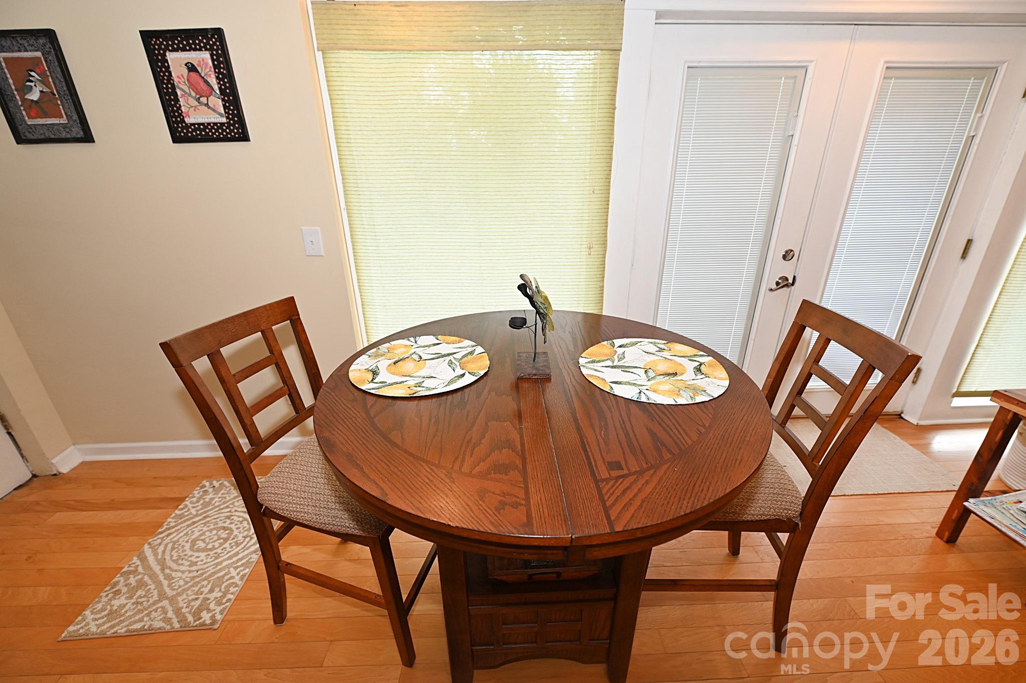 86 King Arthurs Court Property Photo 35