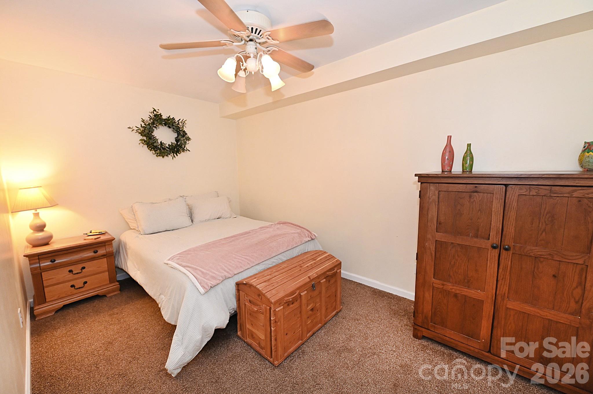 86 King Arthurs Court Property Photo 38